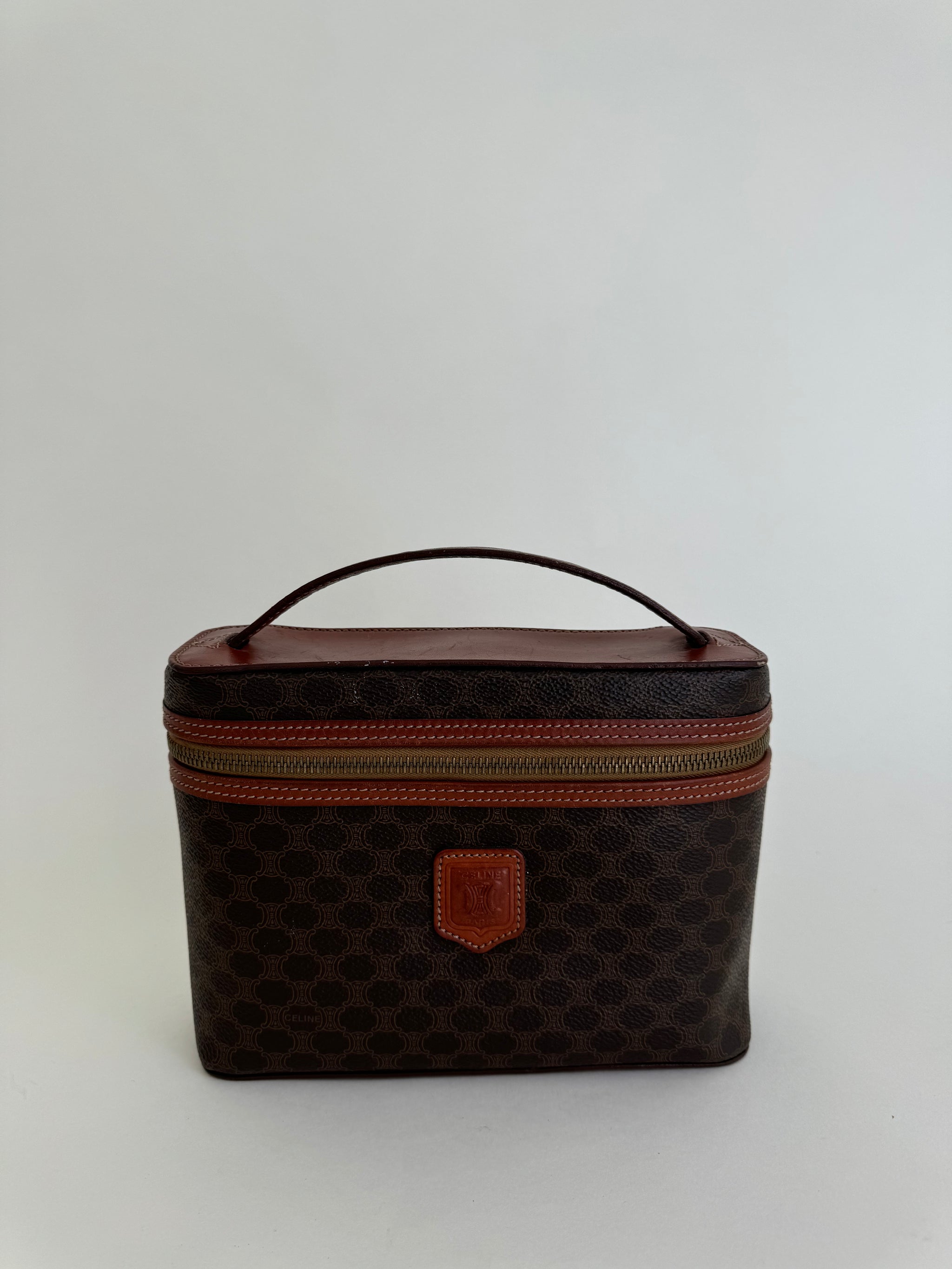 バッグ CELINE Macadam Vanity Pouch Bag tagged CELINE Macadam Makeup pouch Cosmetics Pouch Hand Bag Vanity