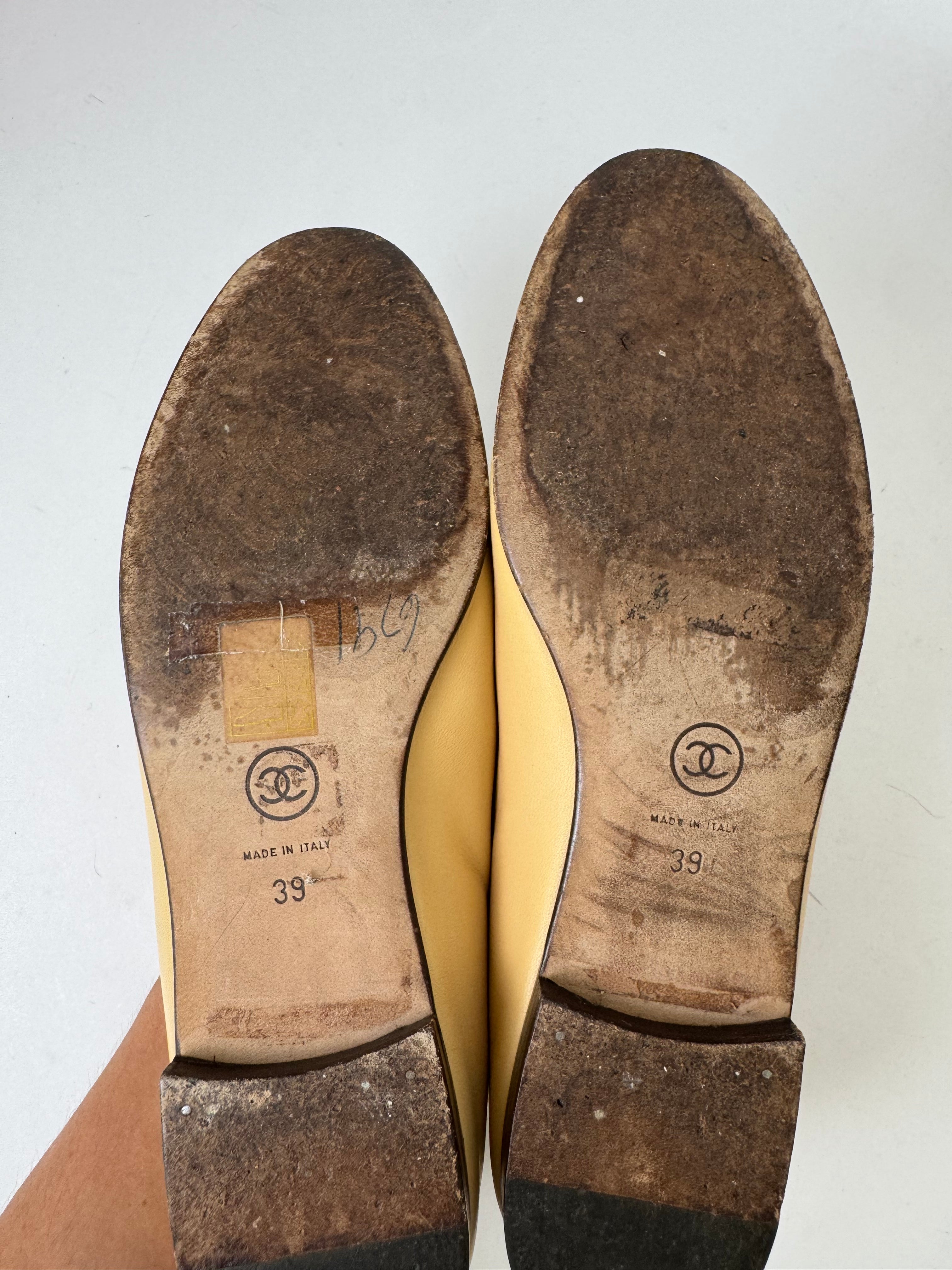 Chanel Vintage Leather Loafers 39