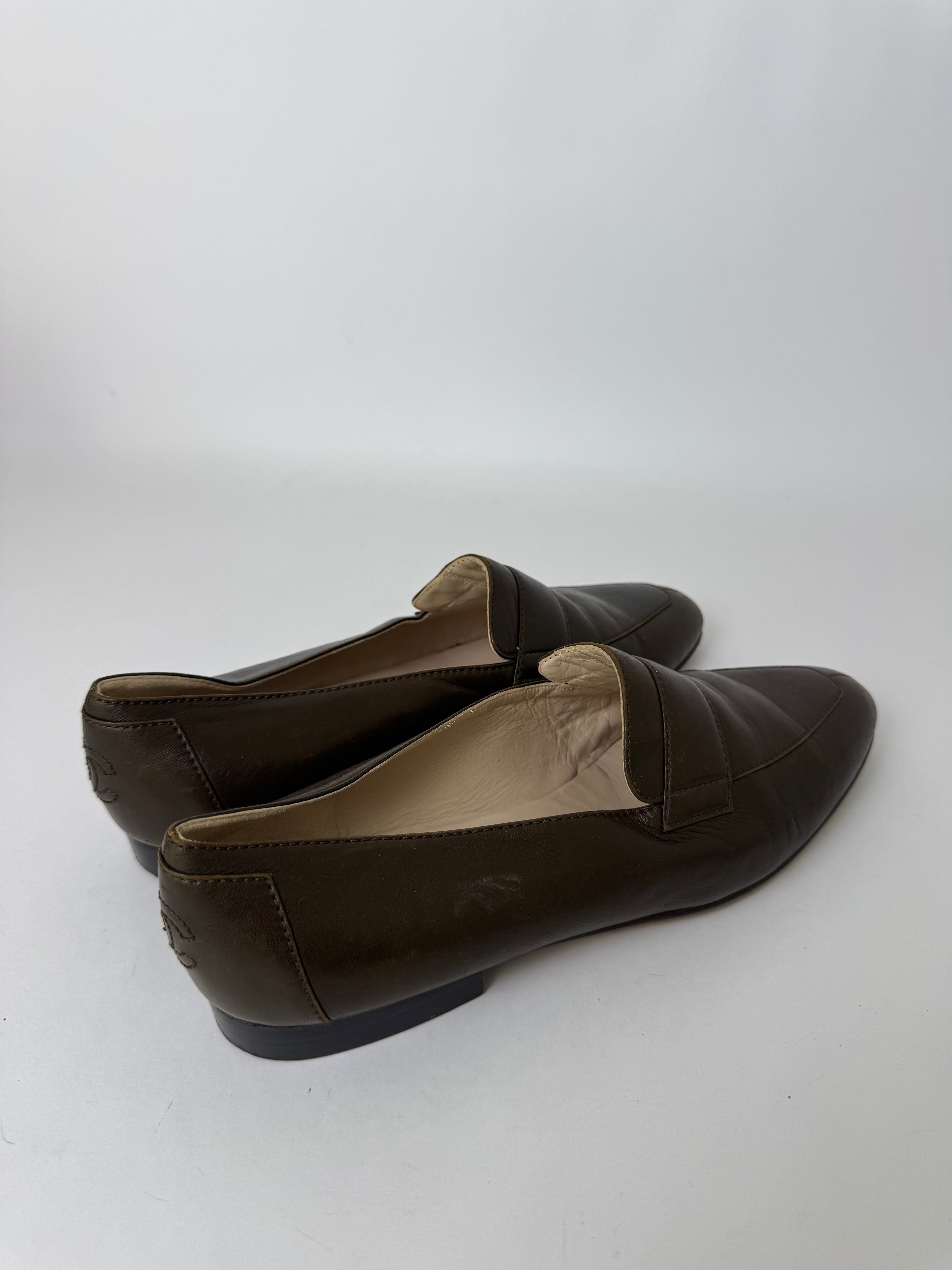 Chanel Vintage Brown Leather Loafers 38