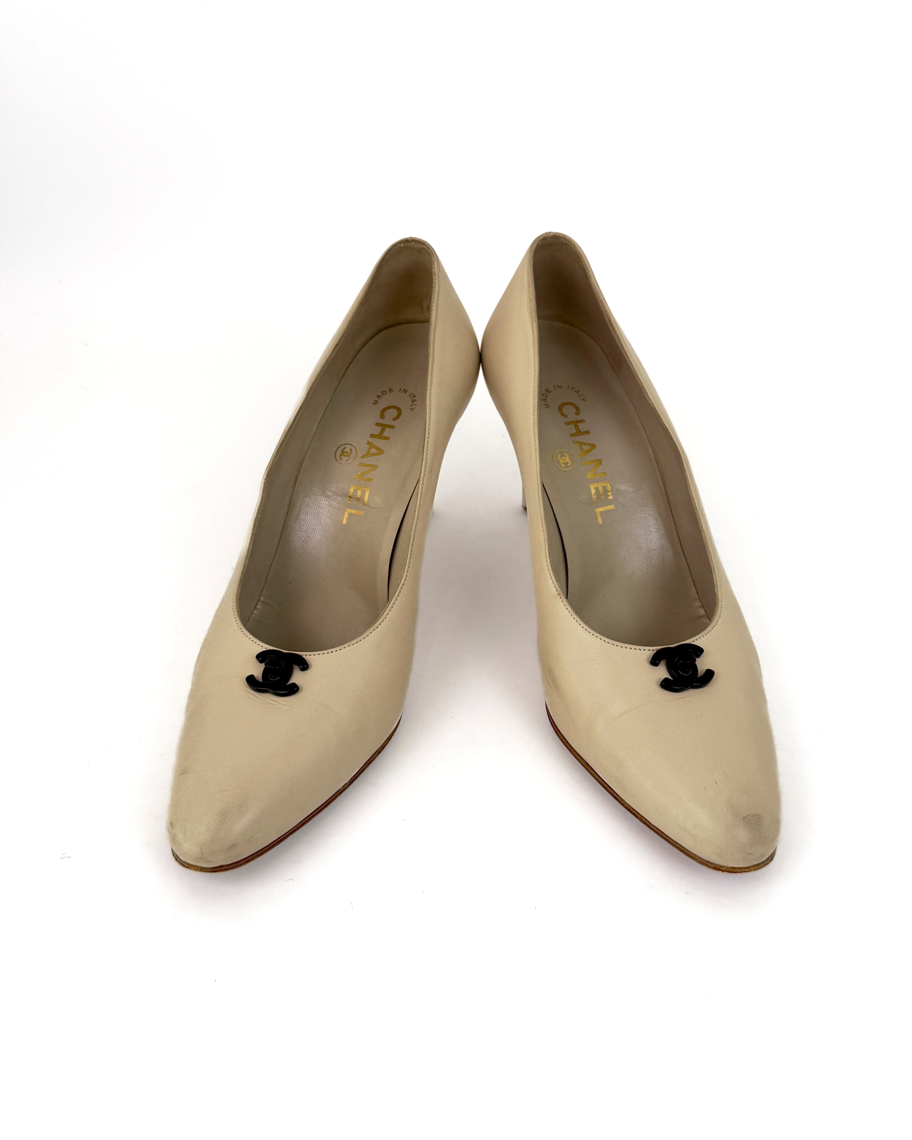 Chanel Vintage Leather Pumps - 37.5
