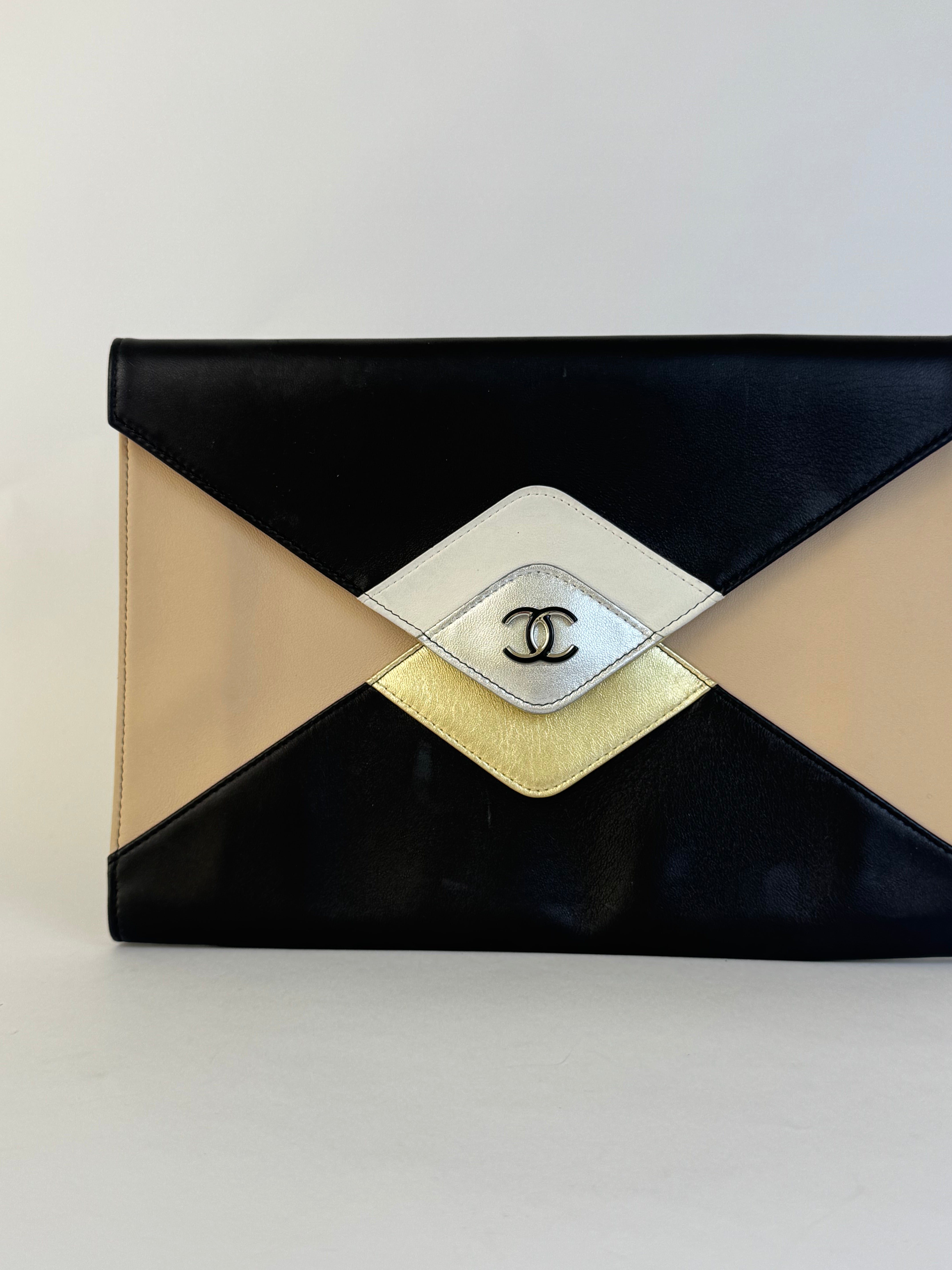 Chanel Vintage CC Clutch
