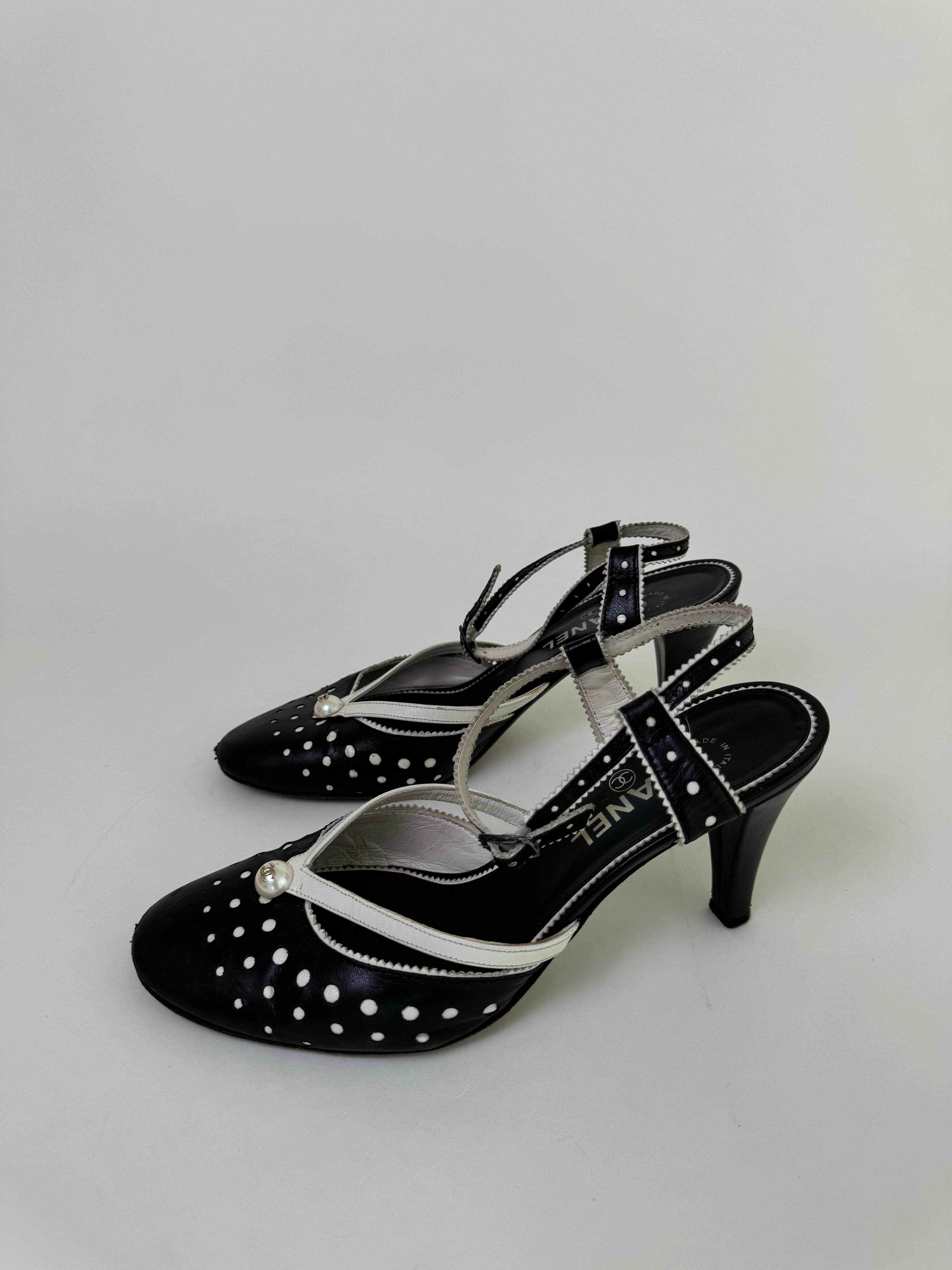 Chanel Vintage Slingbacks 39.5 Chanel Vintage Slingbacks 39.5