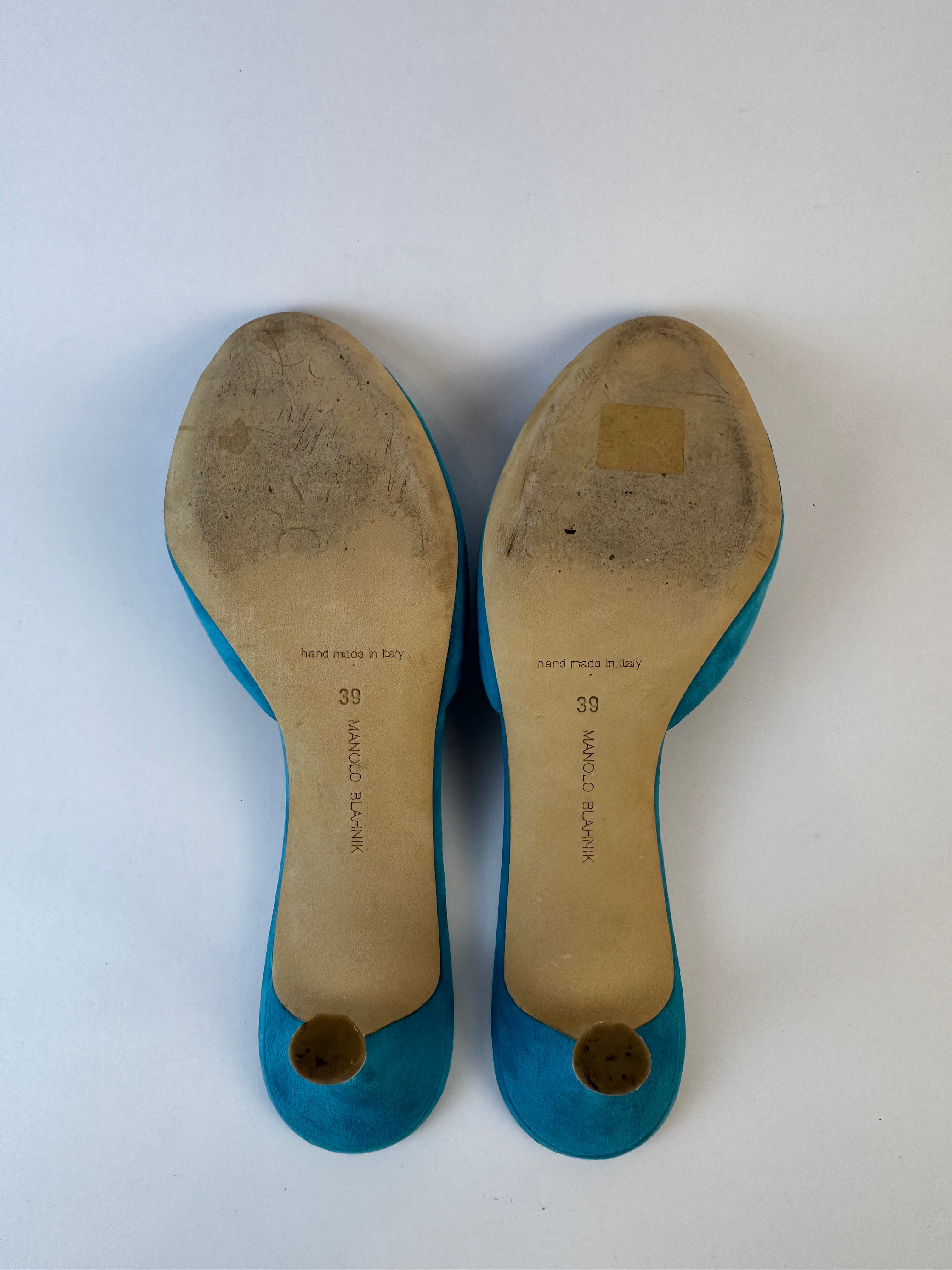 Manolo Blahnik Suede Heels 39