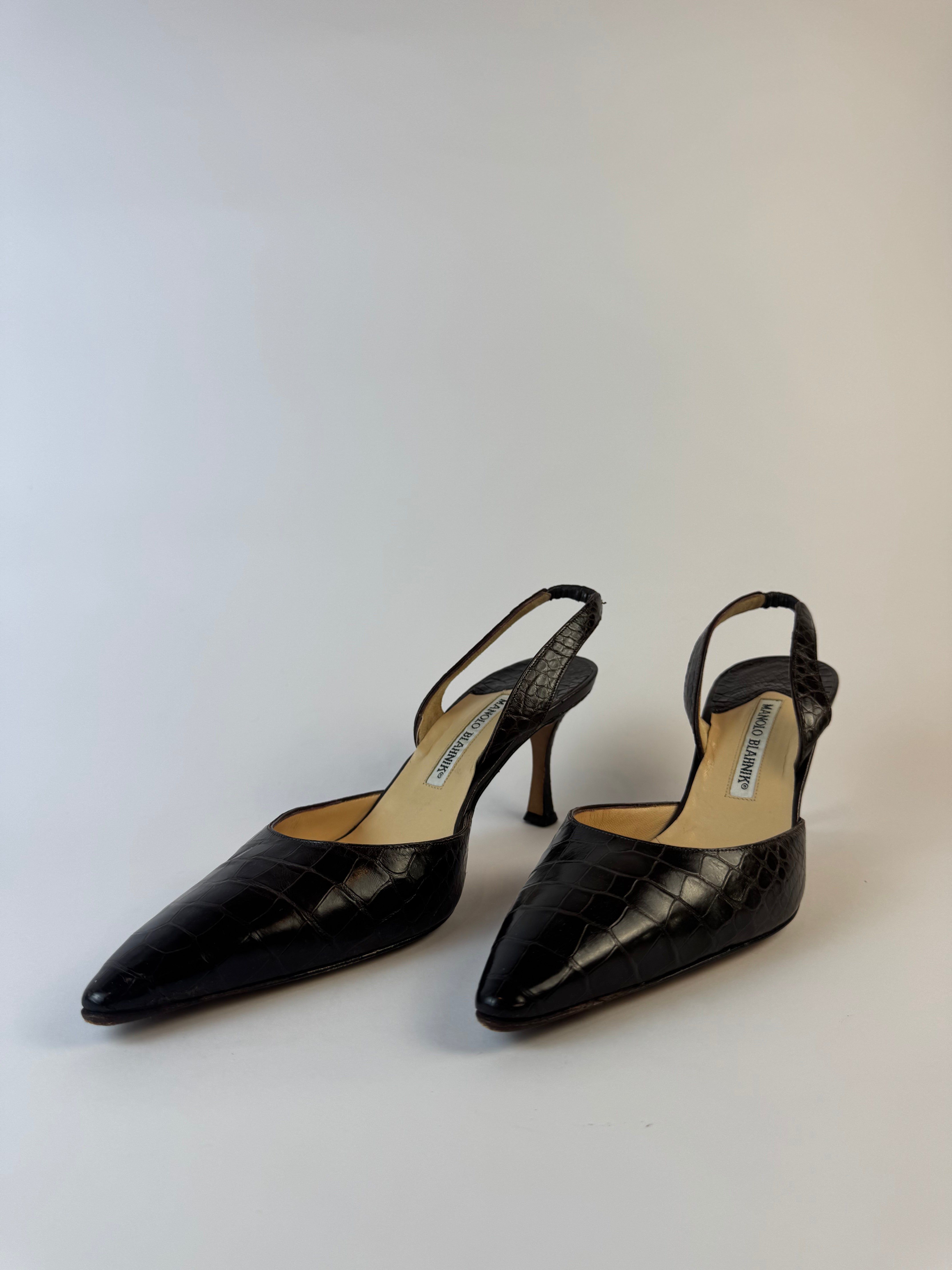 Manolo Blahnik Slingback Heels 39