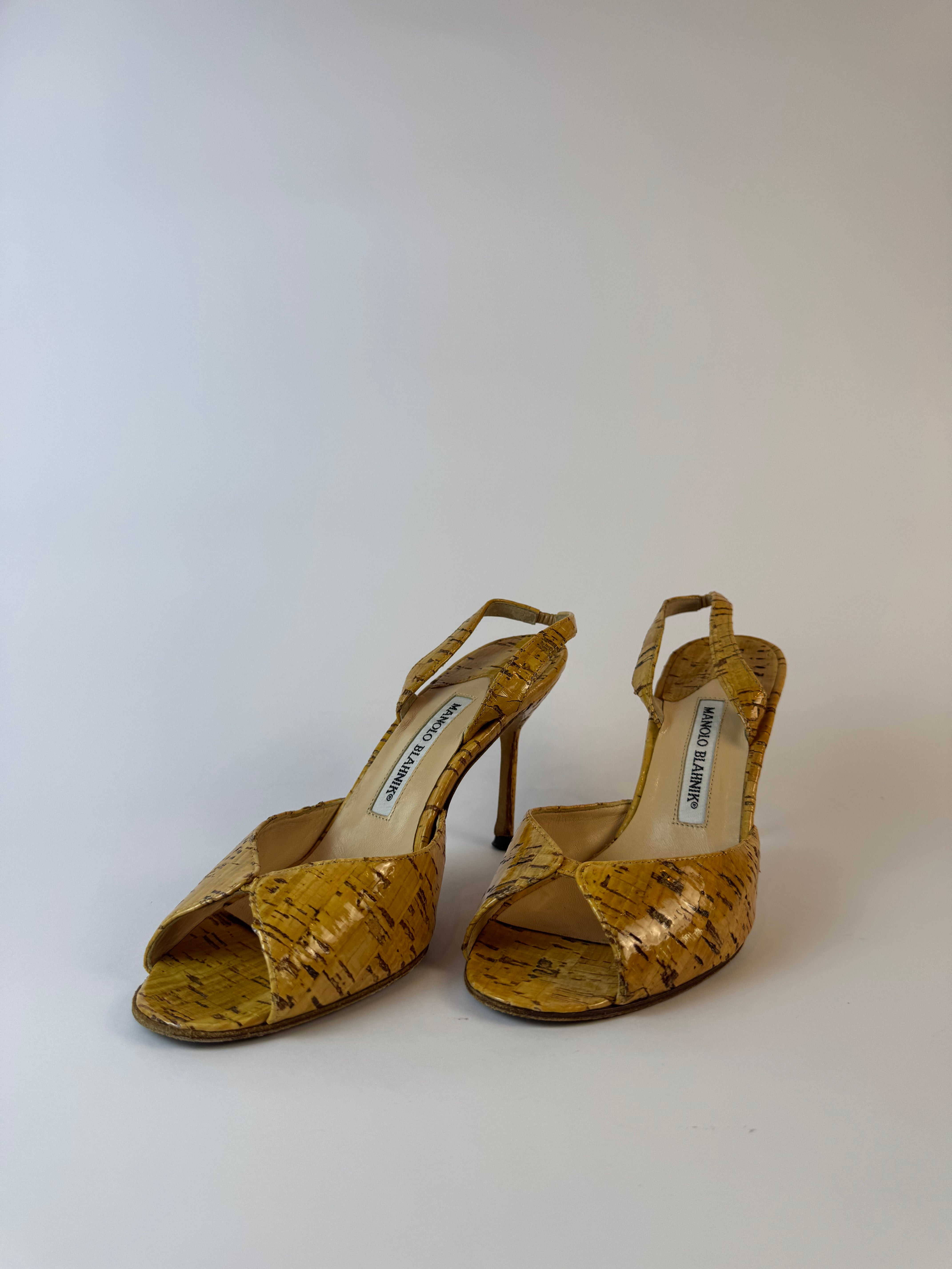 Manolo Blahnik Slingbacks 37.5