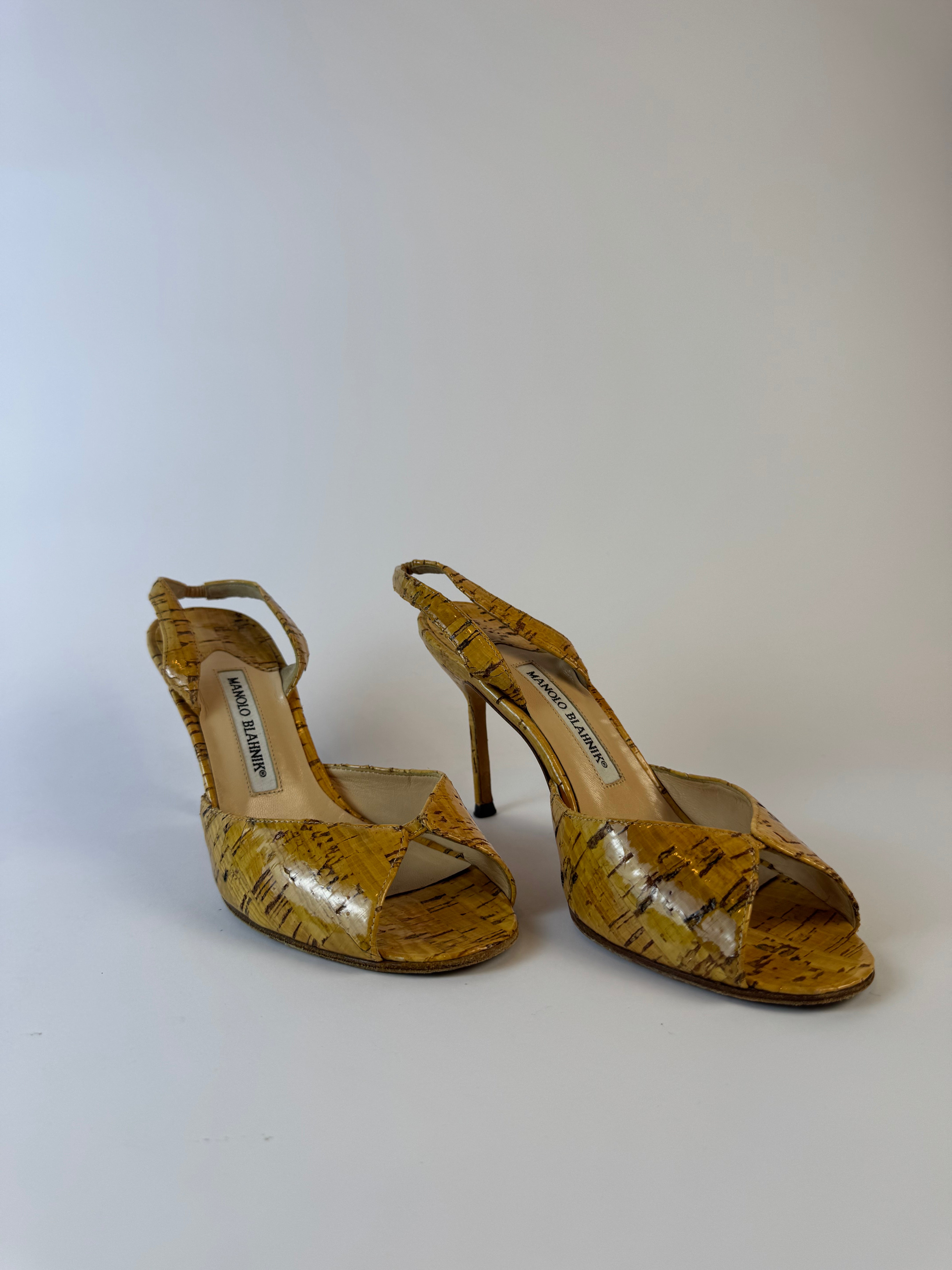 Manolo Blahnik Slingbacks 37.5