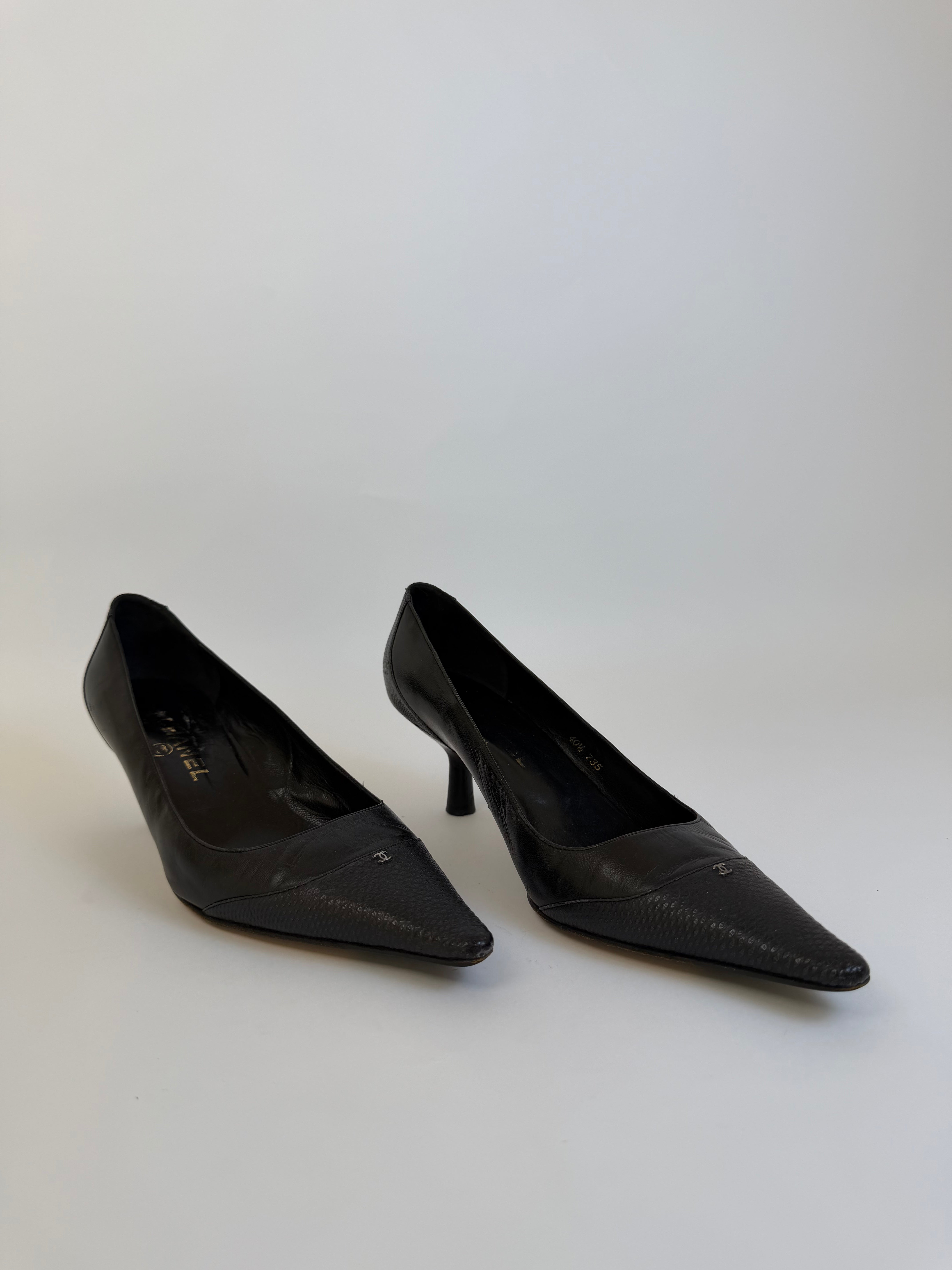 Chanel Black Pumps 40.5