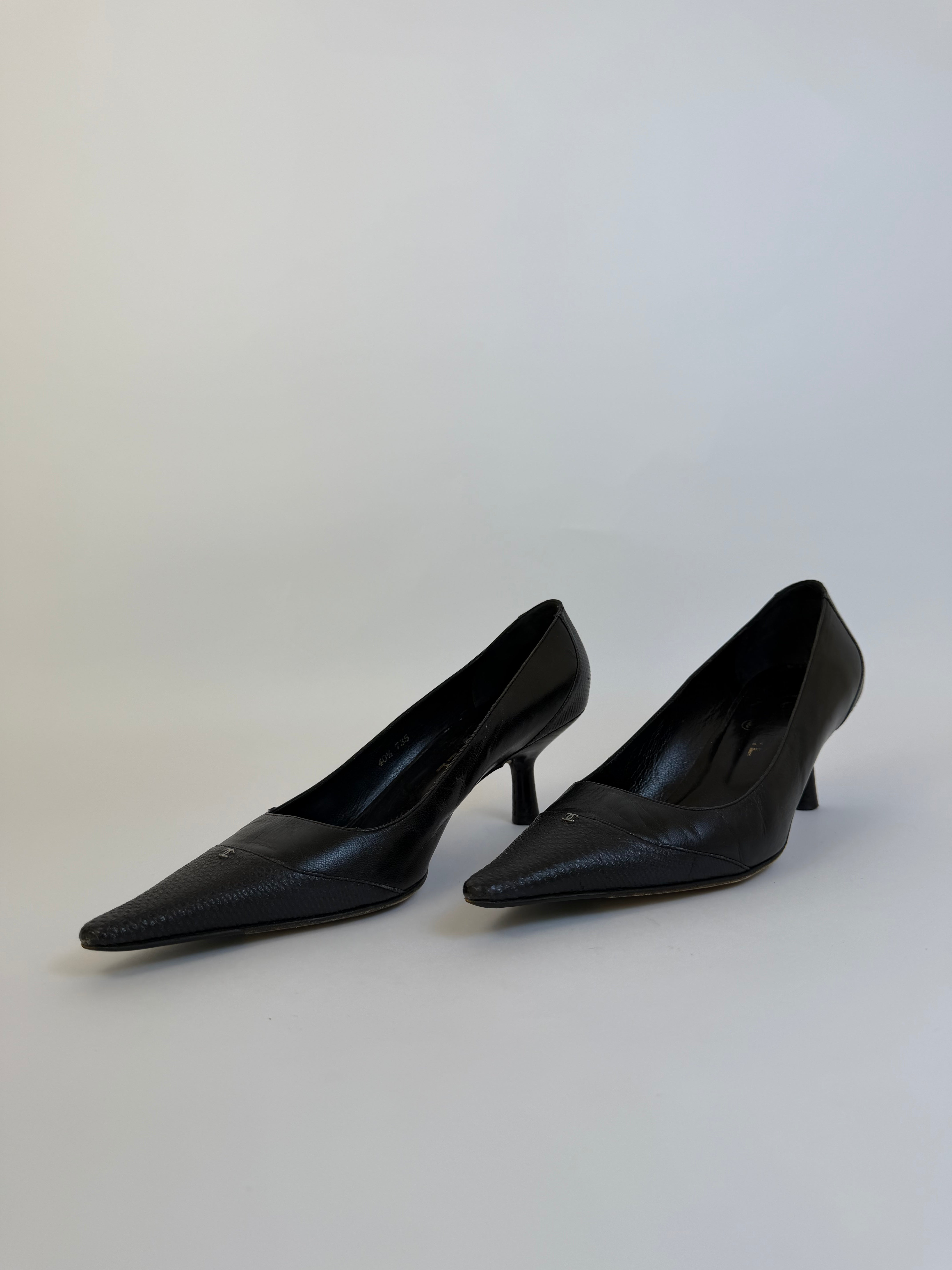Chanel Black Pumps 40.5