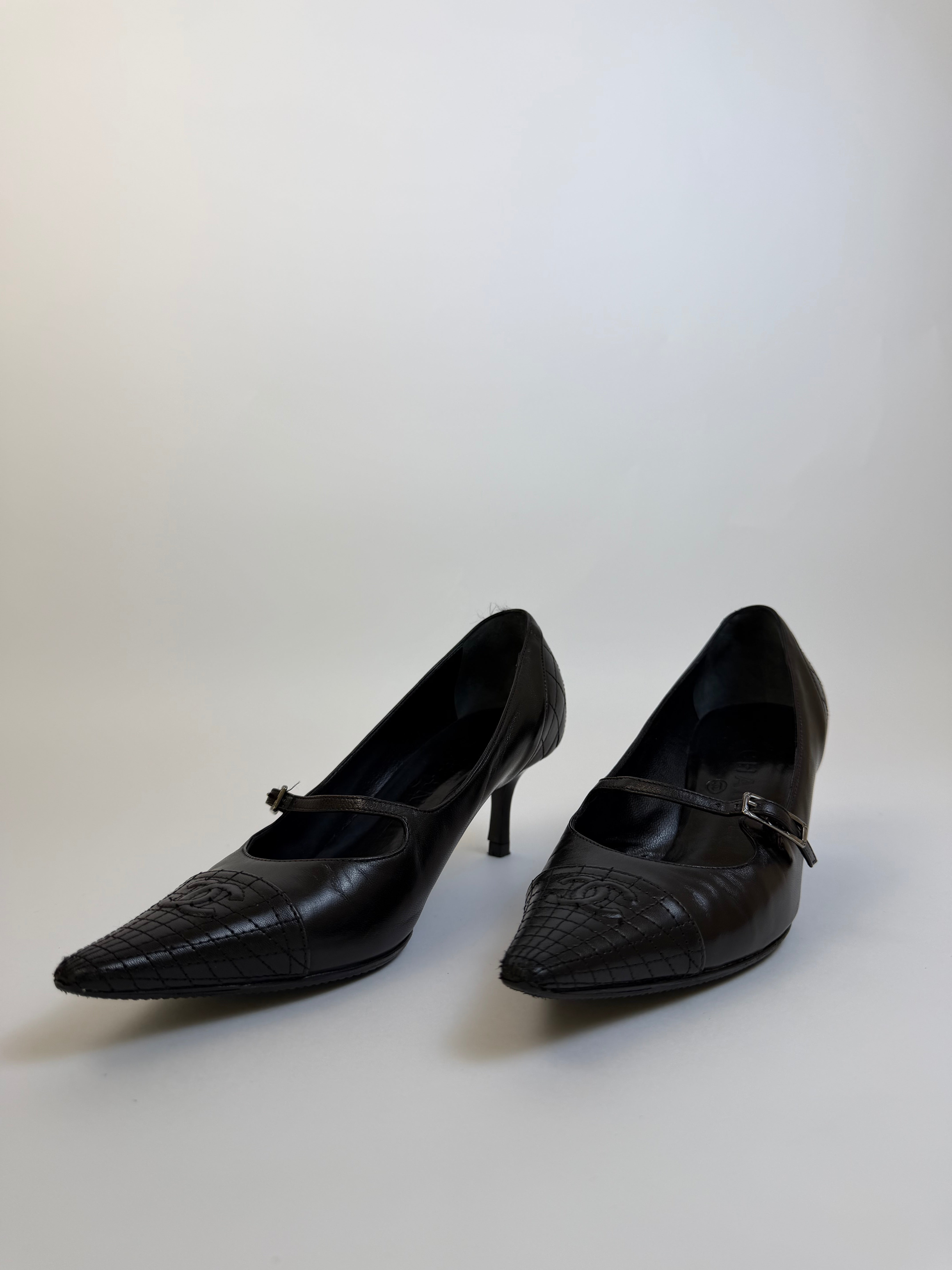 Chanel Vintage Pumps 35.5