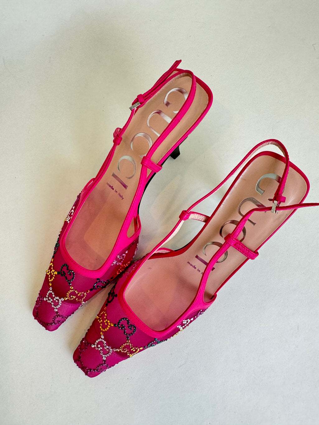 【関税＆送料込み】Gucci Crystal Embellished Pumps Gucci Horsebit Gg Canvas Crystal-Embellished Pumps in