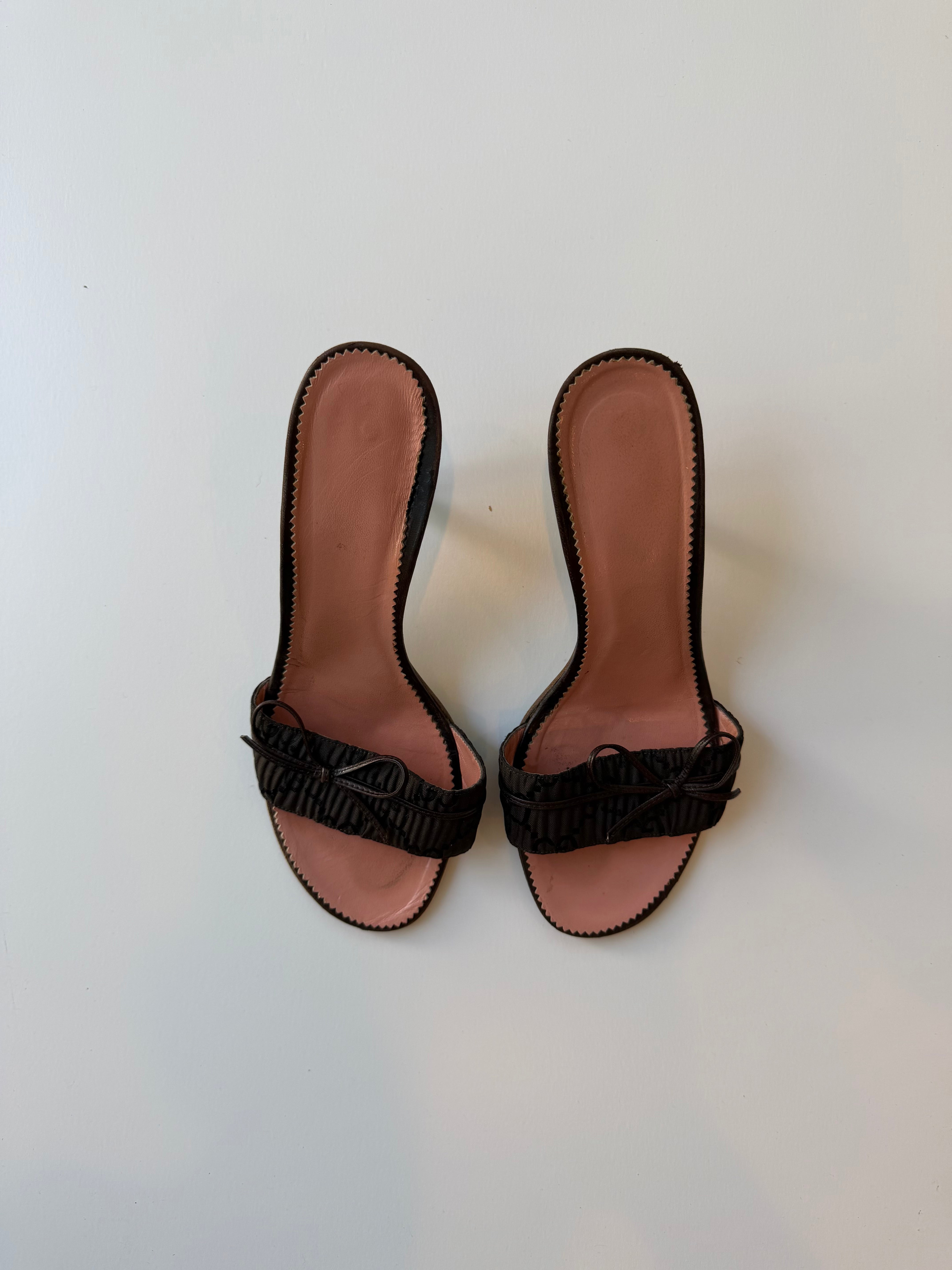 Gucci Vintage Bow Heels 7.5