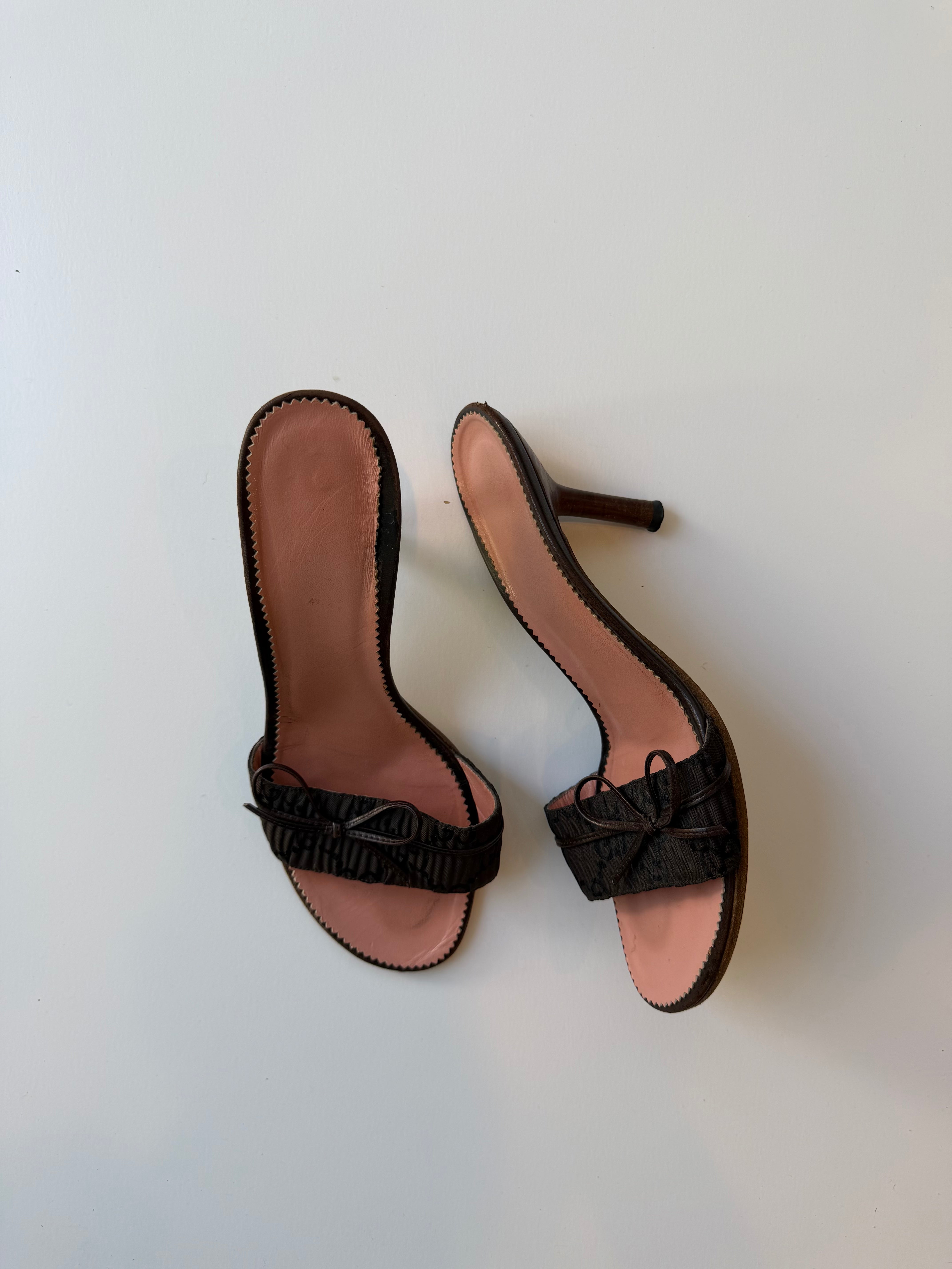 Gucci Vintage Bow Heels 7.5