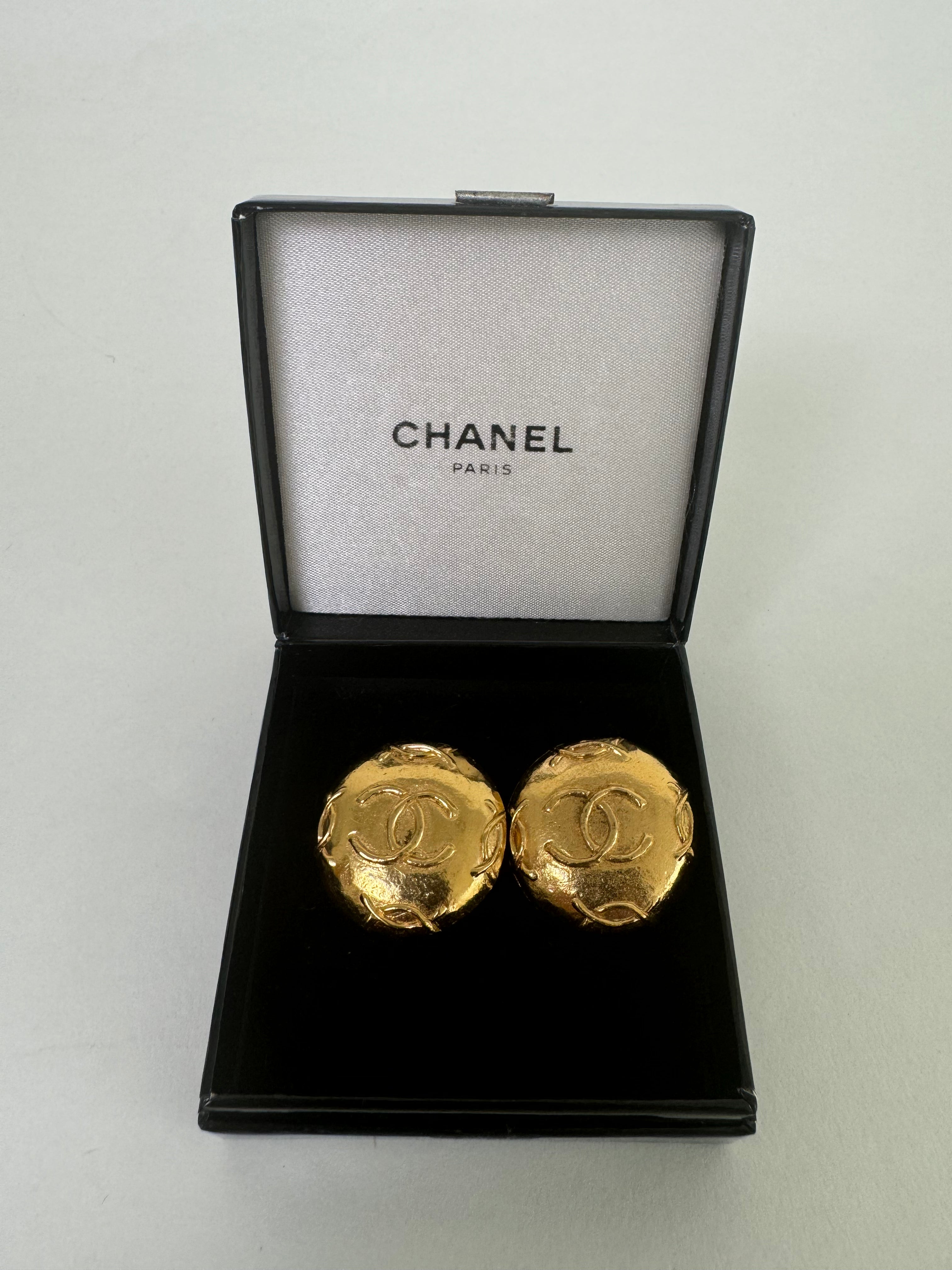 Chanel Vintage Gold CC Earrings