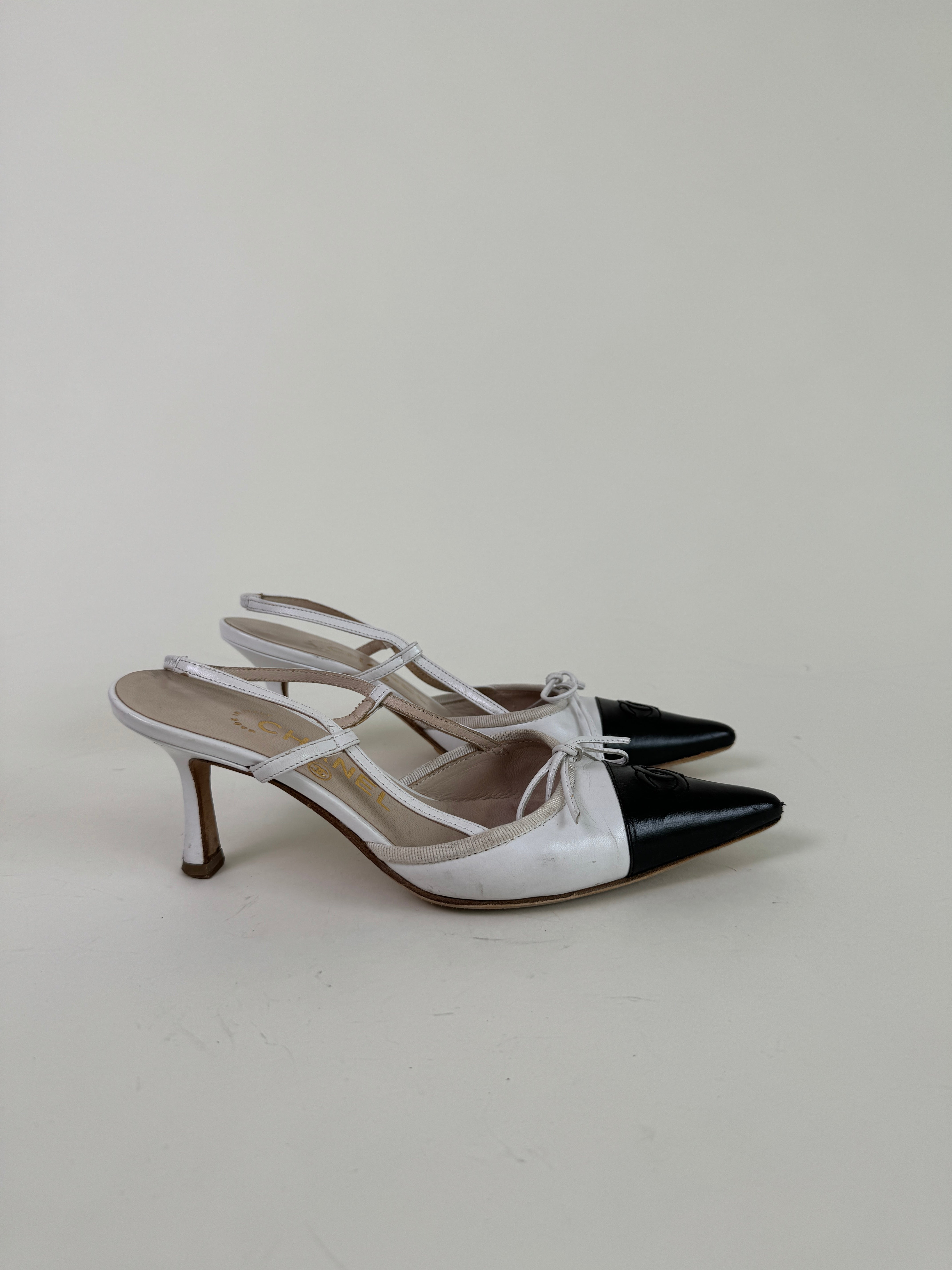 Vintage Chanel CC Slingbacks 35