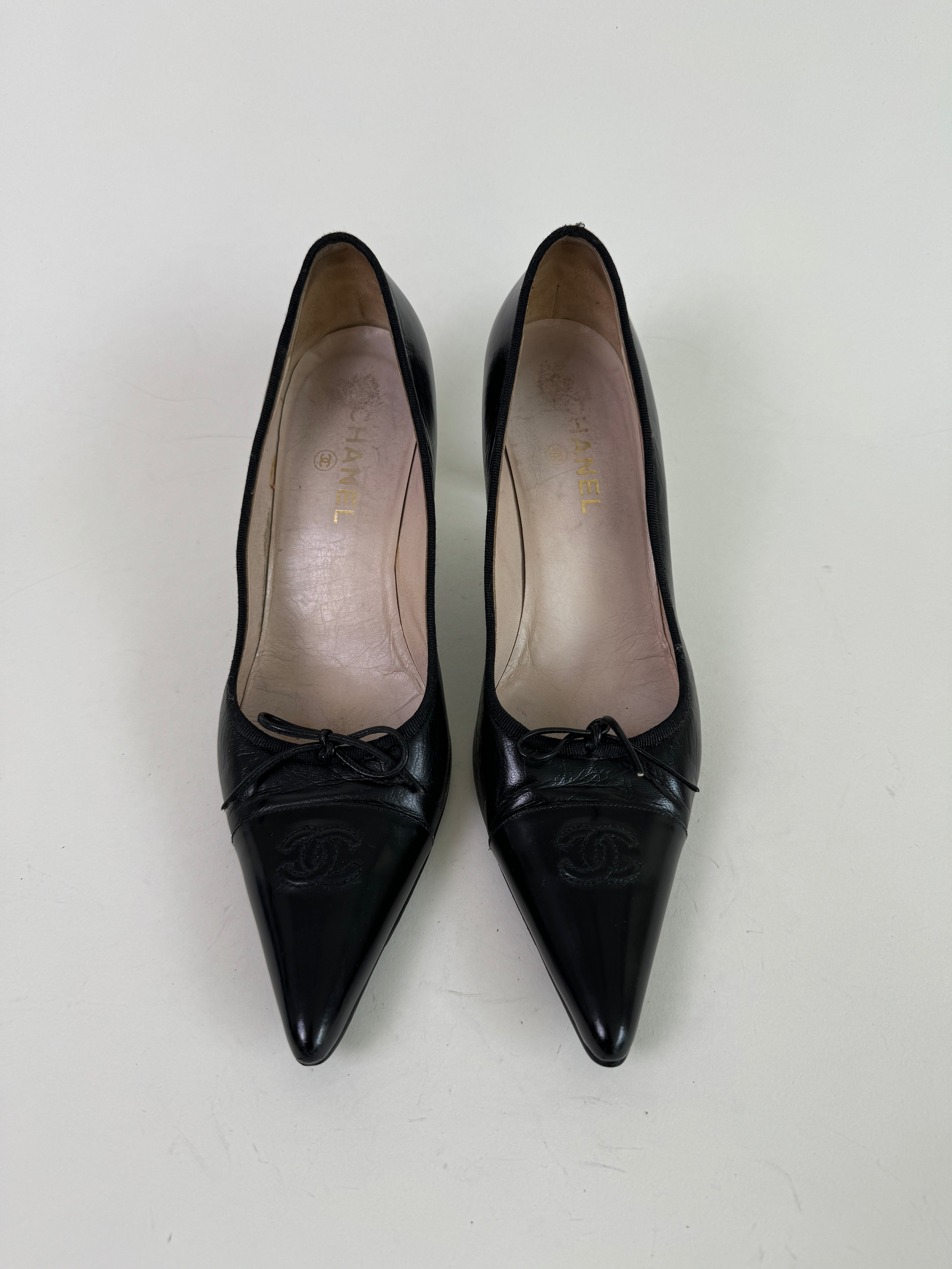 Vintage Chanel Black Leather CC Pumps 42