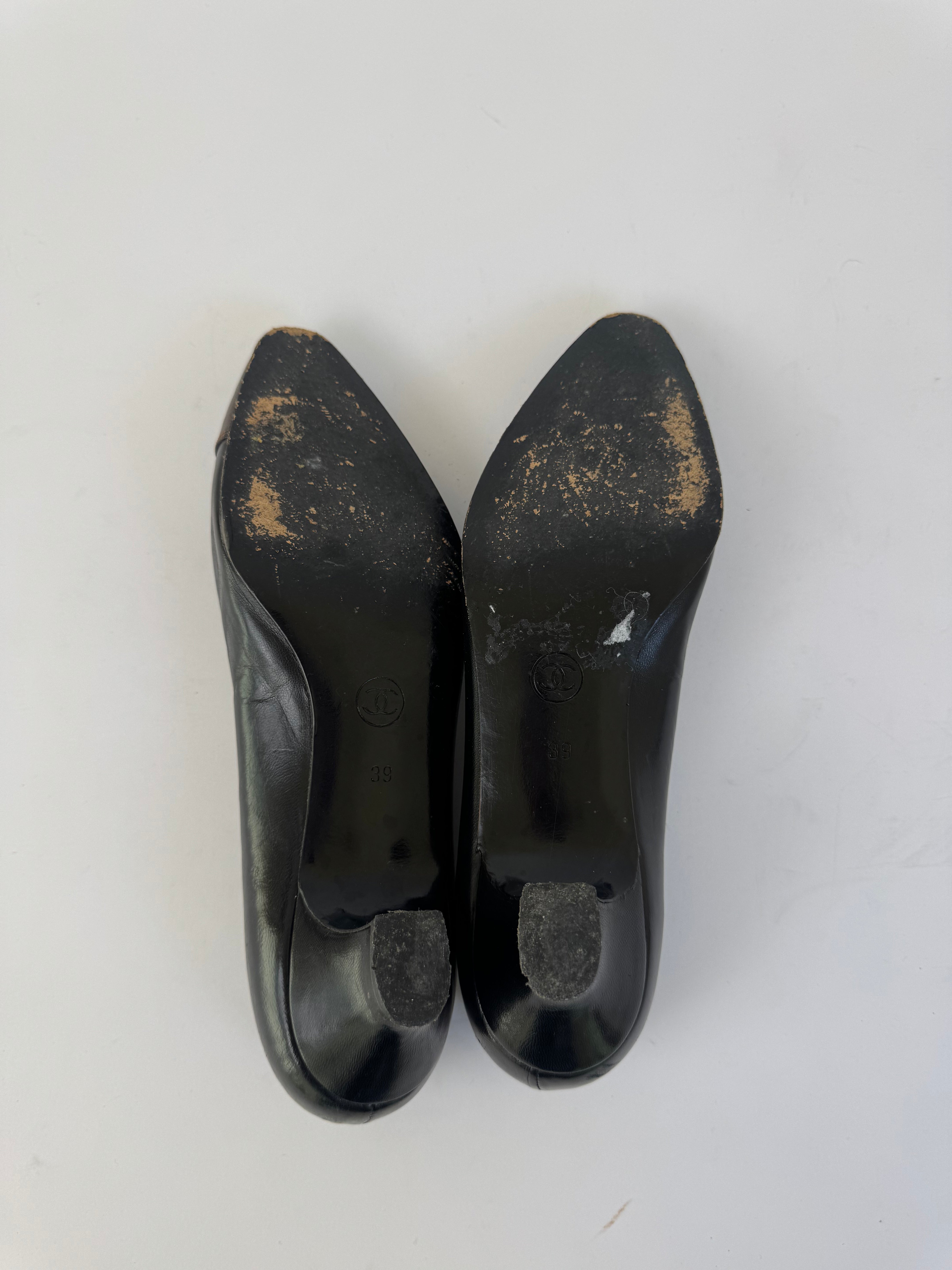 Chanel Two-Tone Pumps 39