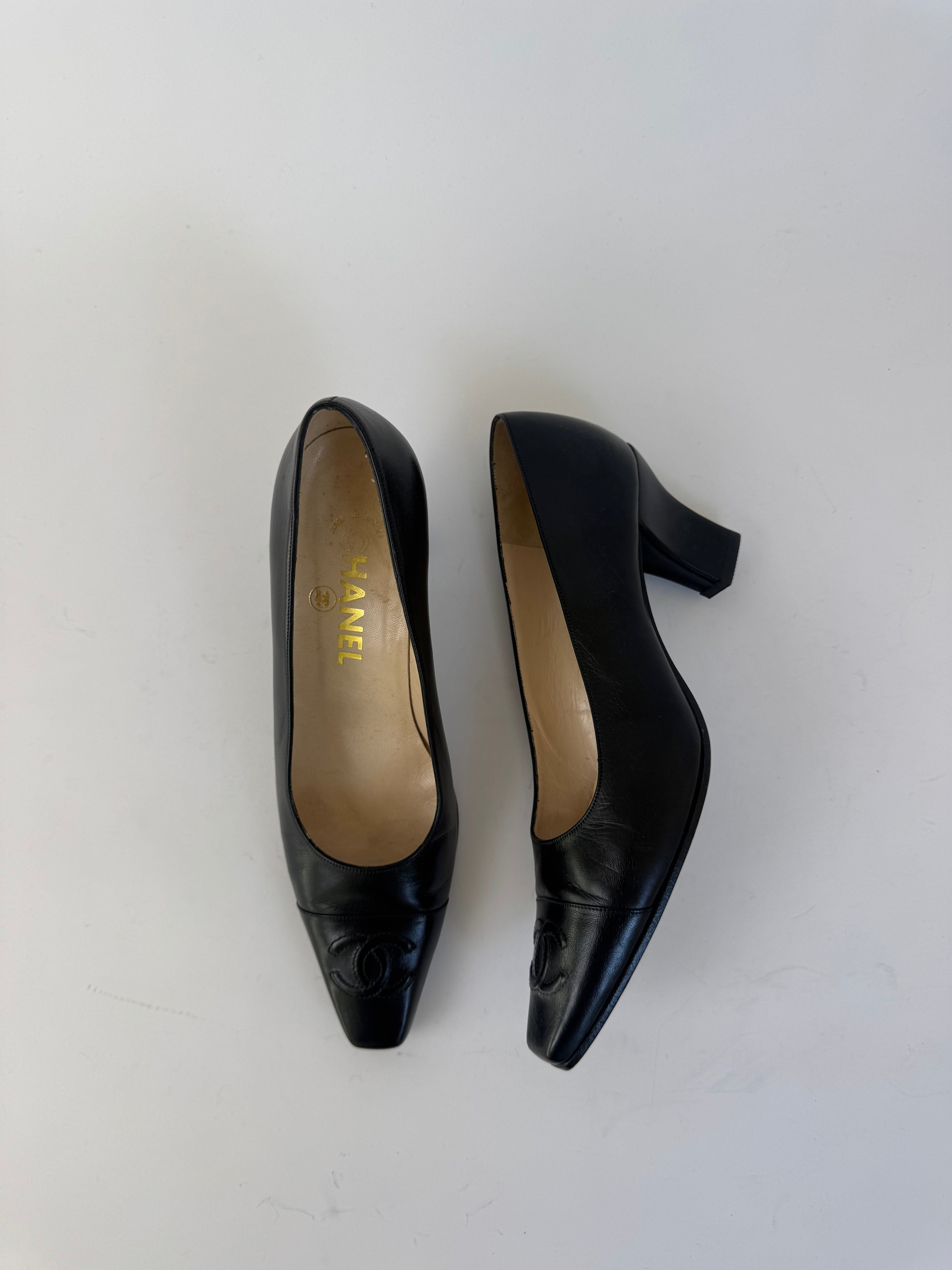 Chanel Black Leather CC Pumps 38
