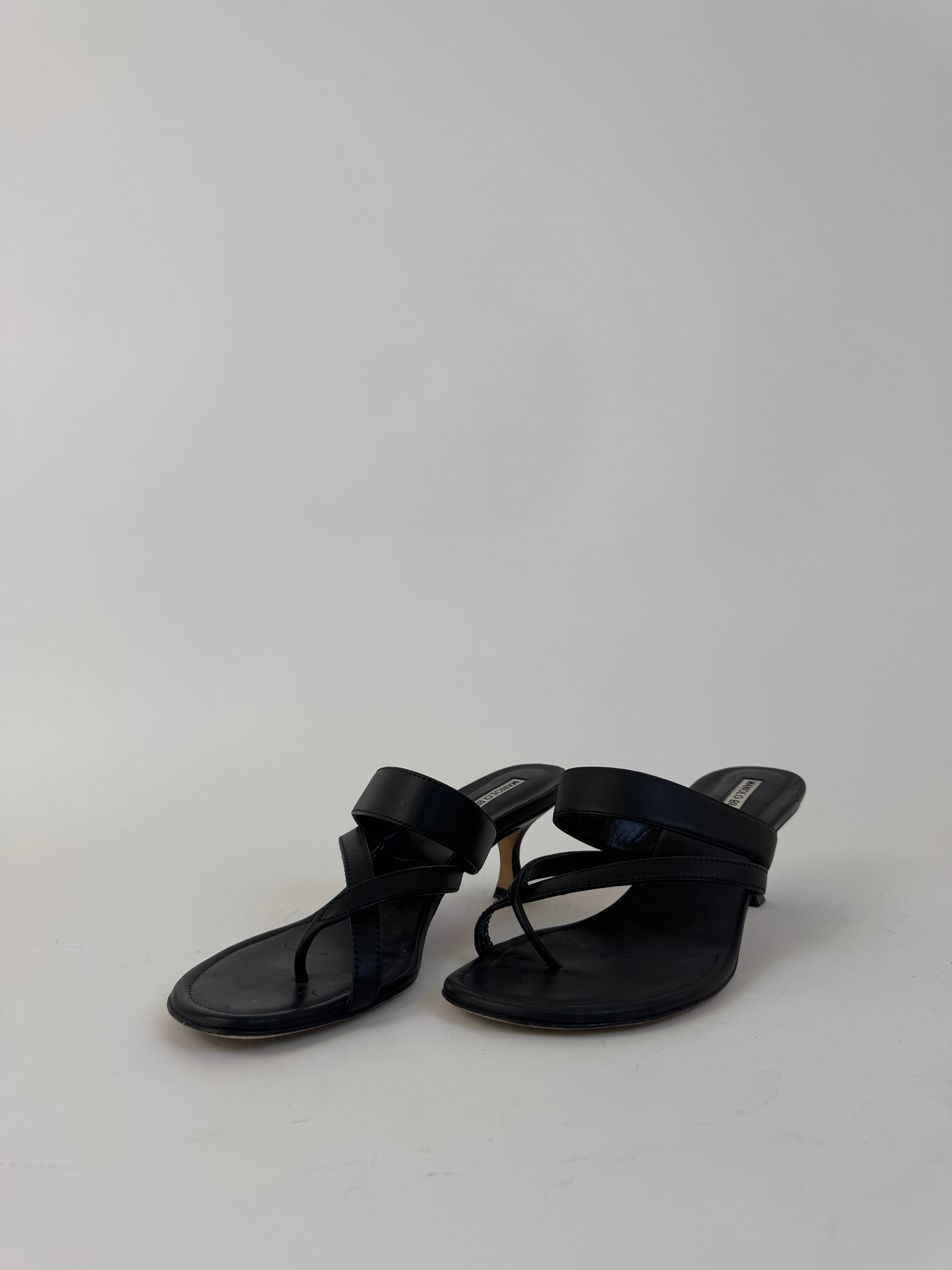 Manolo Blahnik Leather Sandals 37