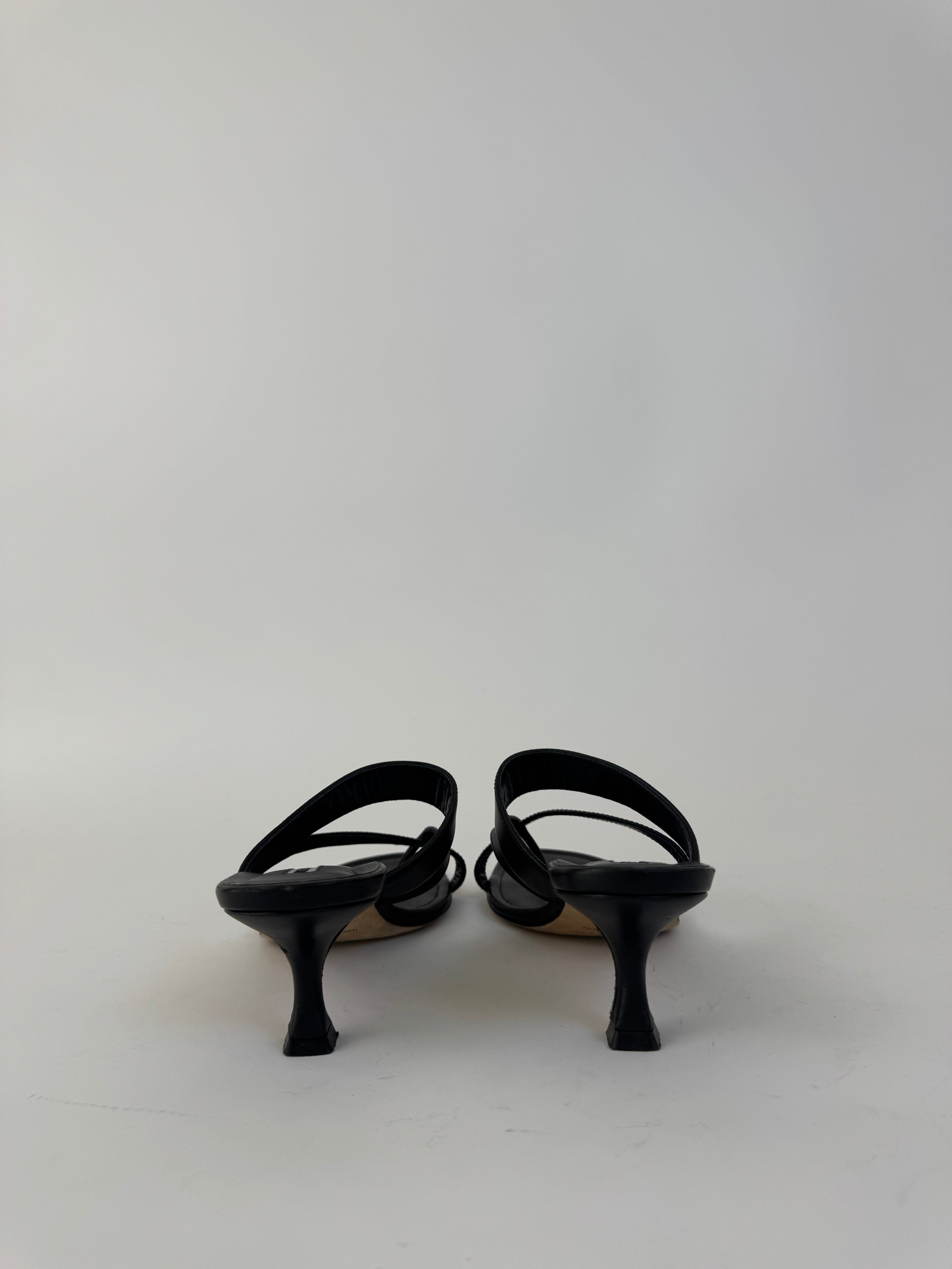 Manolo Blahnik Leather Sandals 37