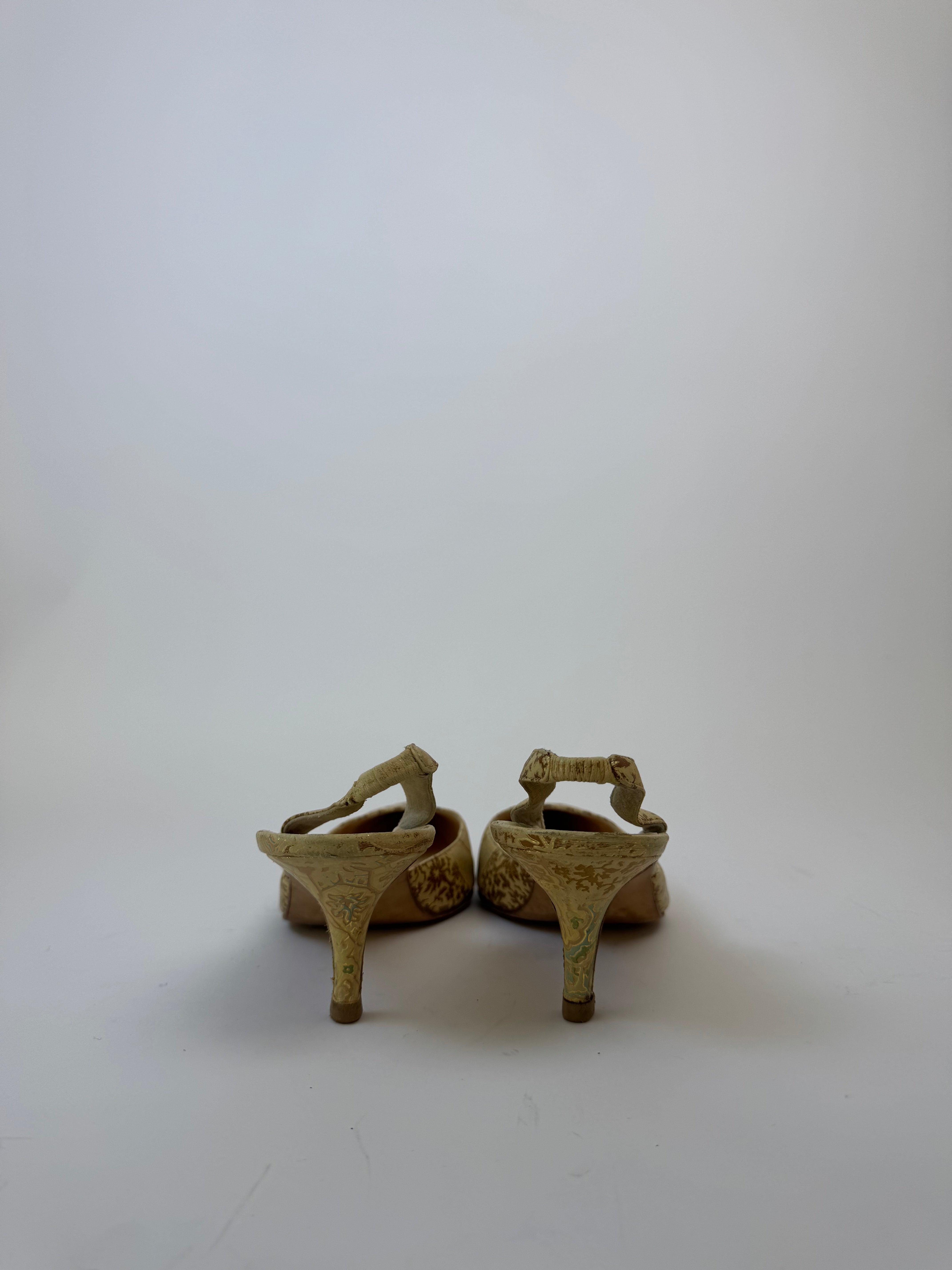 Manolo Blahnik Jacquard Slingbacks 39