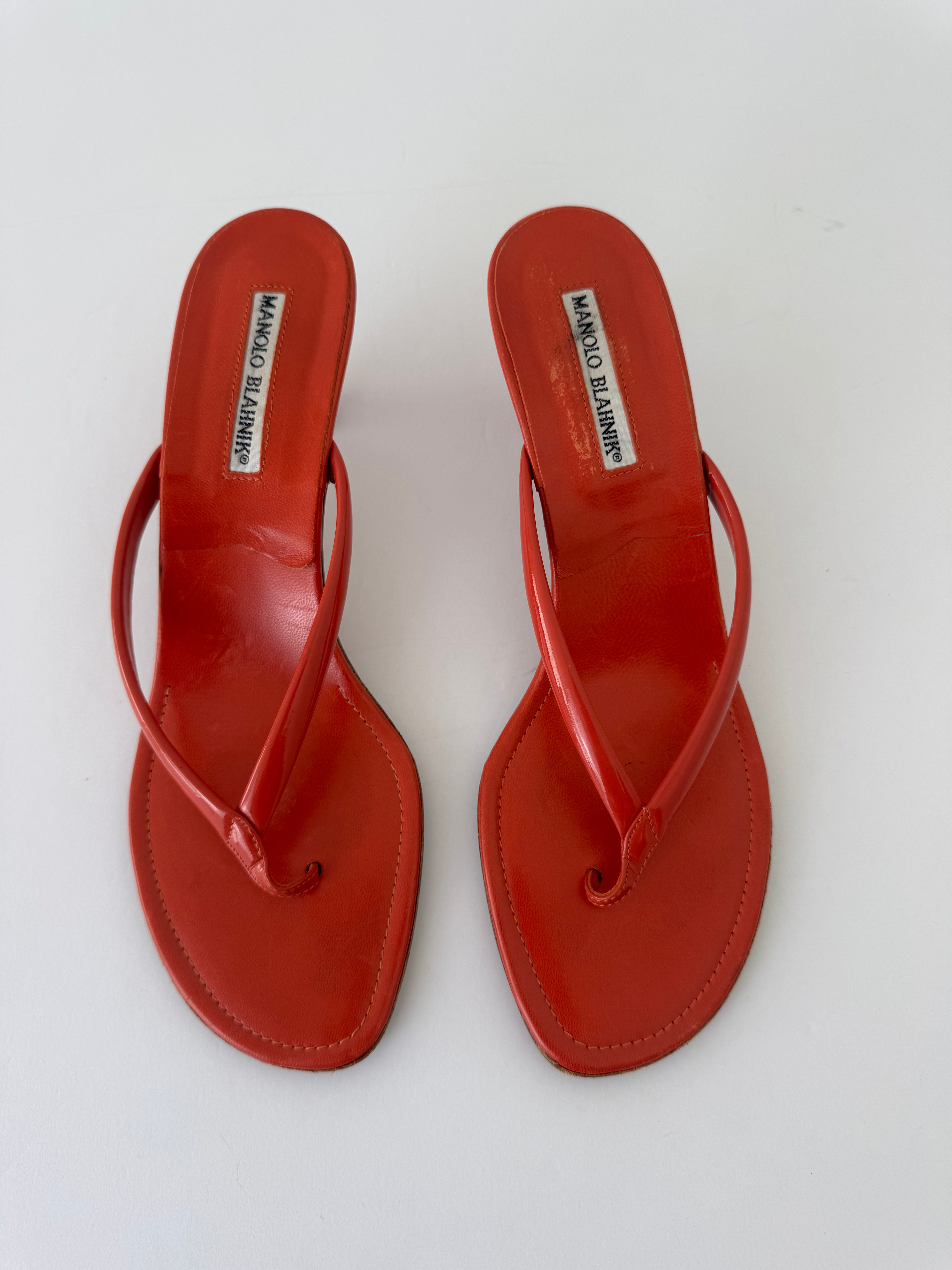Manolo Blahnik Thong Sandals 39