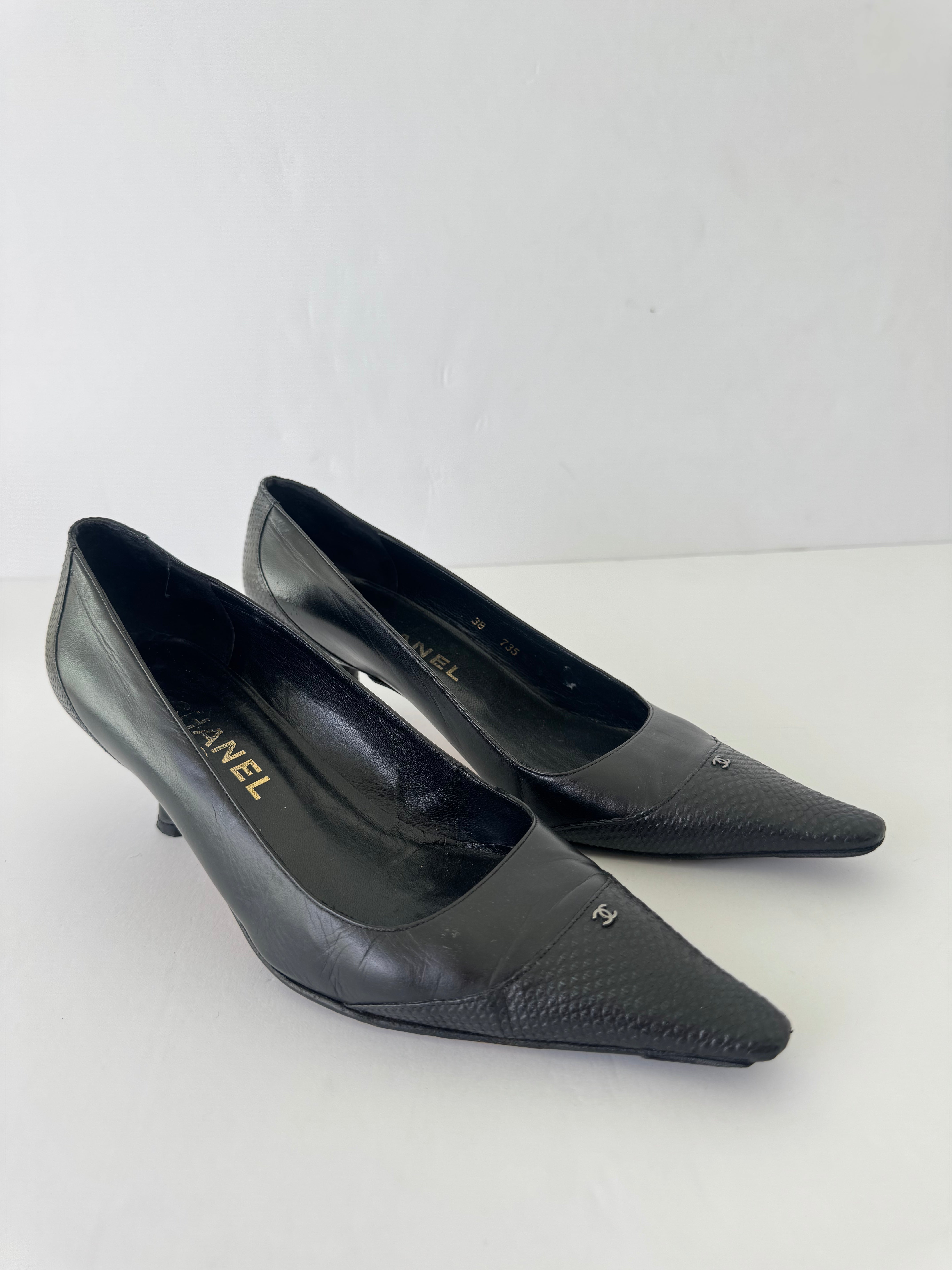 Chanel Vintage Pumps 38