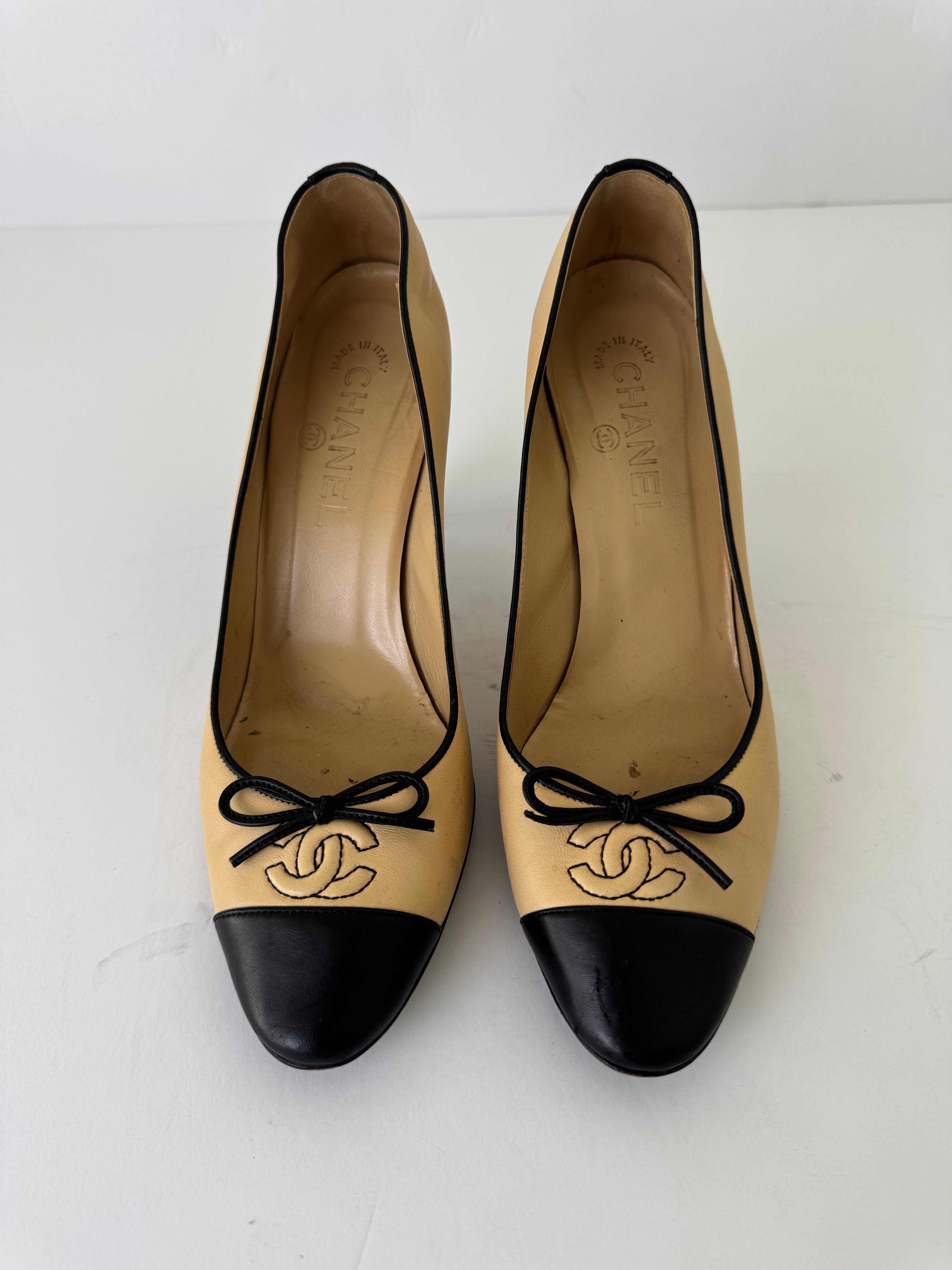 Chanel Vintage Pumps 37.5