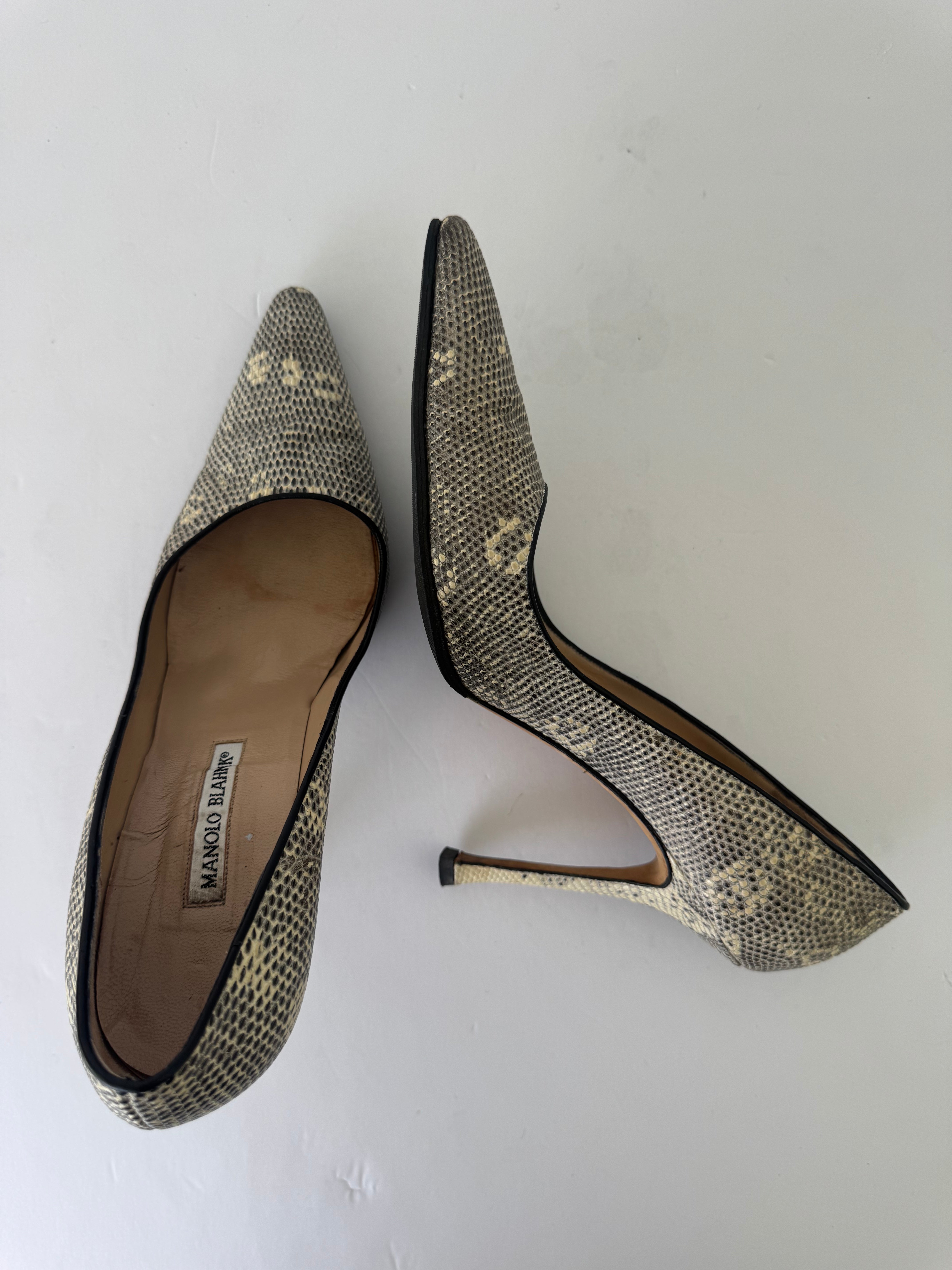Manolo Blahnik Lizard Embossed Heels 40.5