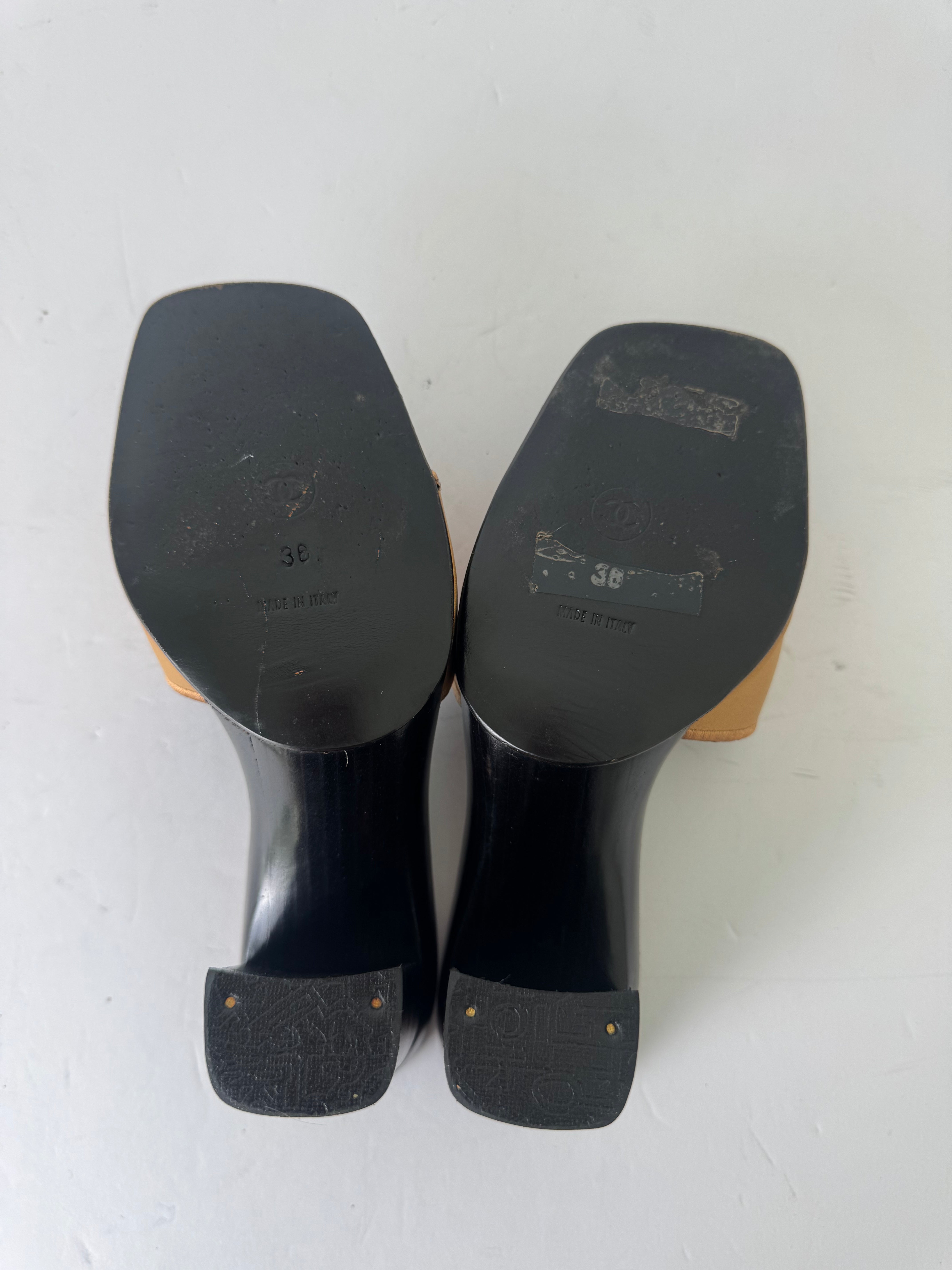 Chanel Vintage Sandal Heels 36