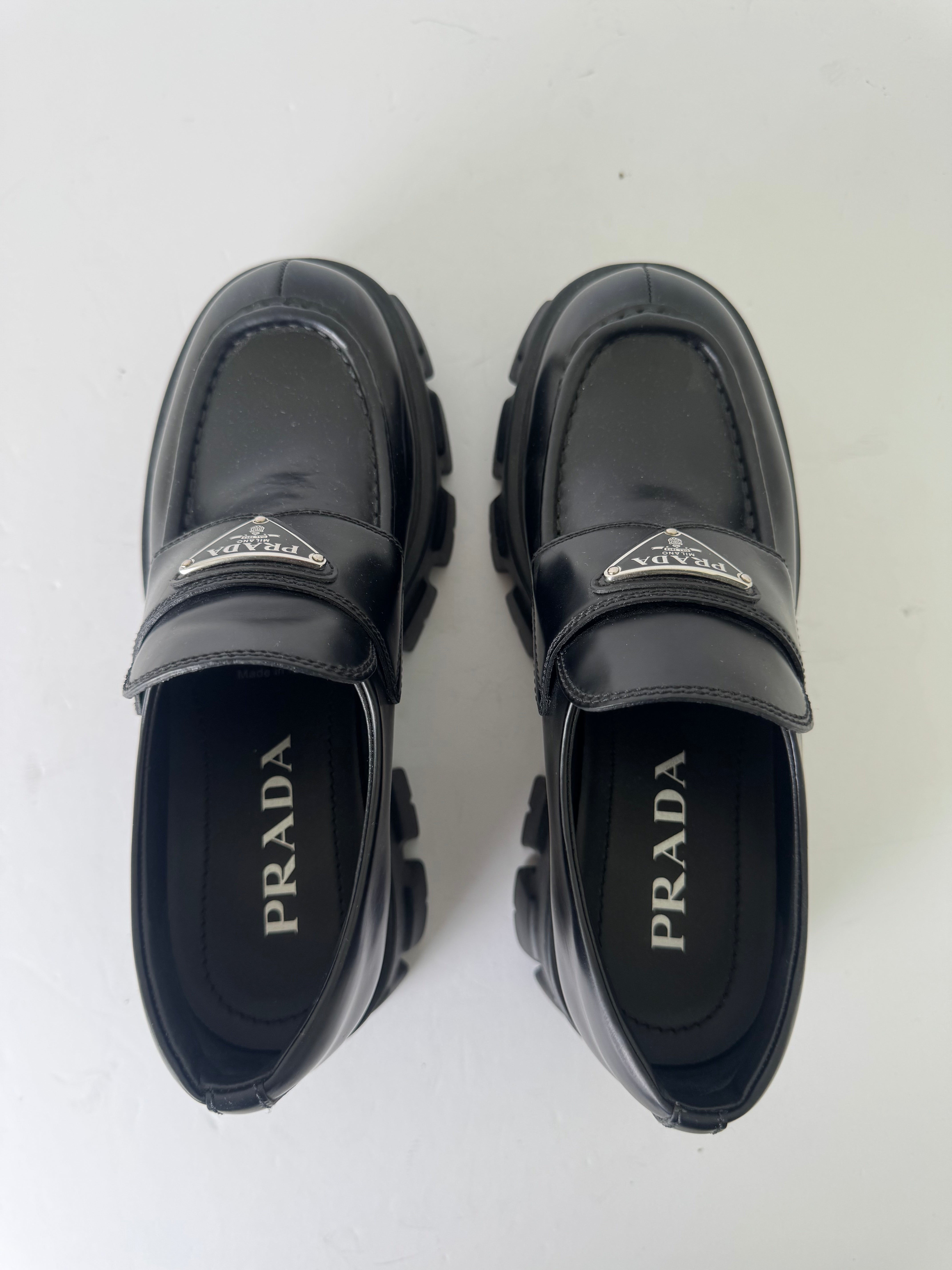 Platform Leather Triangle Logo Loafers 37.5