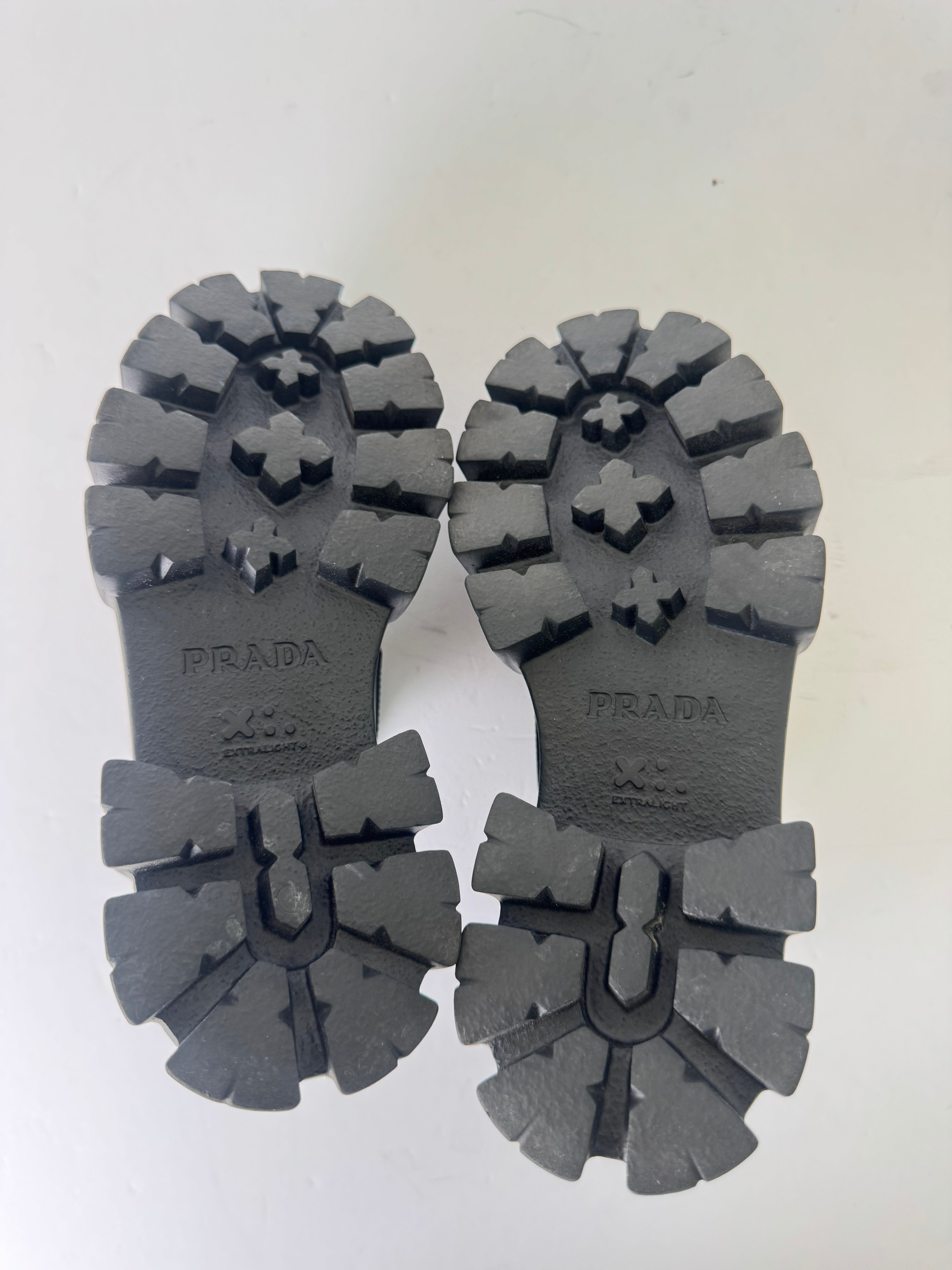 Platform Leather Triangle Logo Loafers 37.5