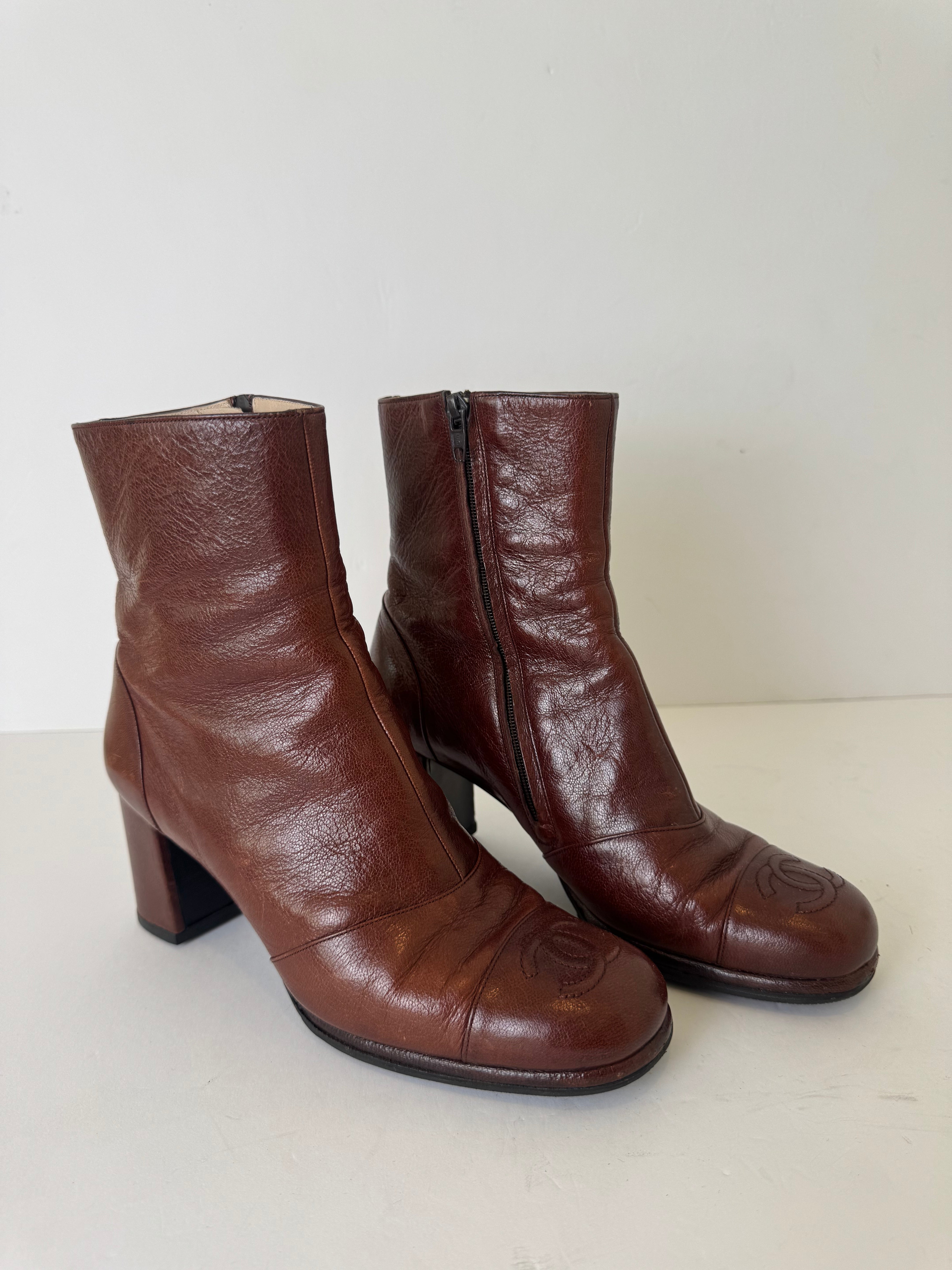Chanel Vintage Leather Boots 36