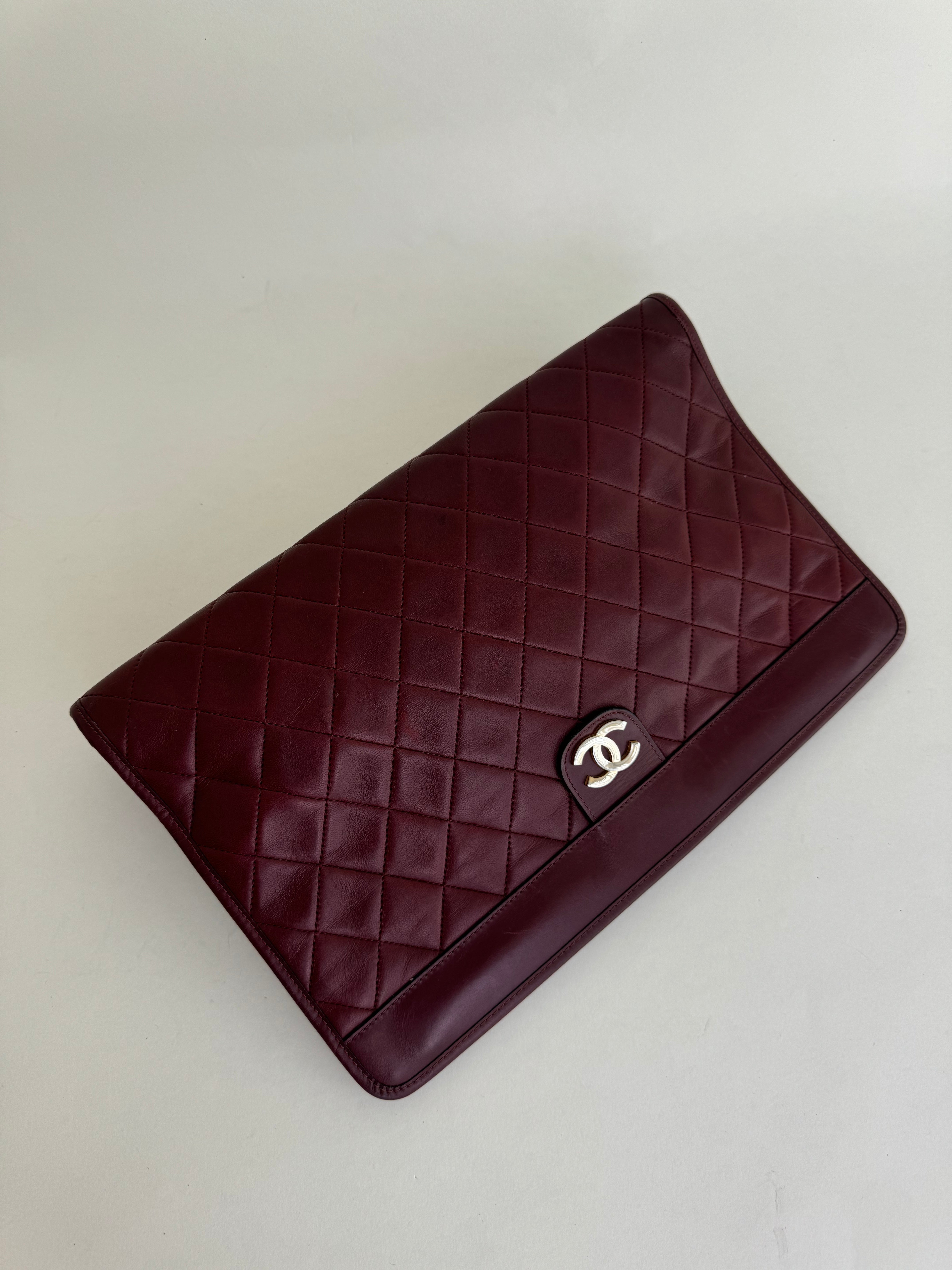 Chanel Clutch Burgundy