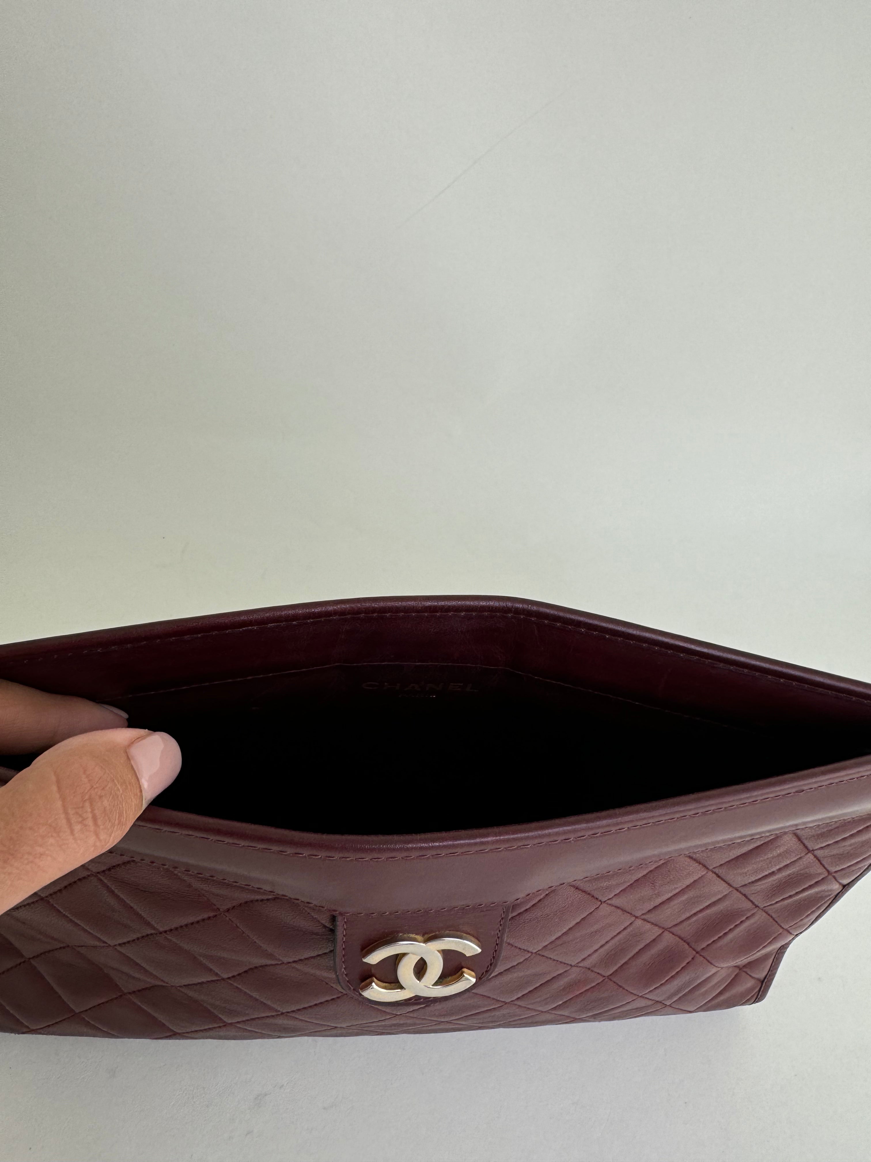 Chanel Clutch Burgundy