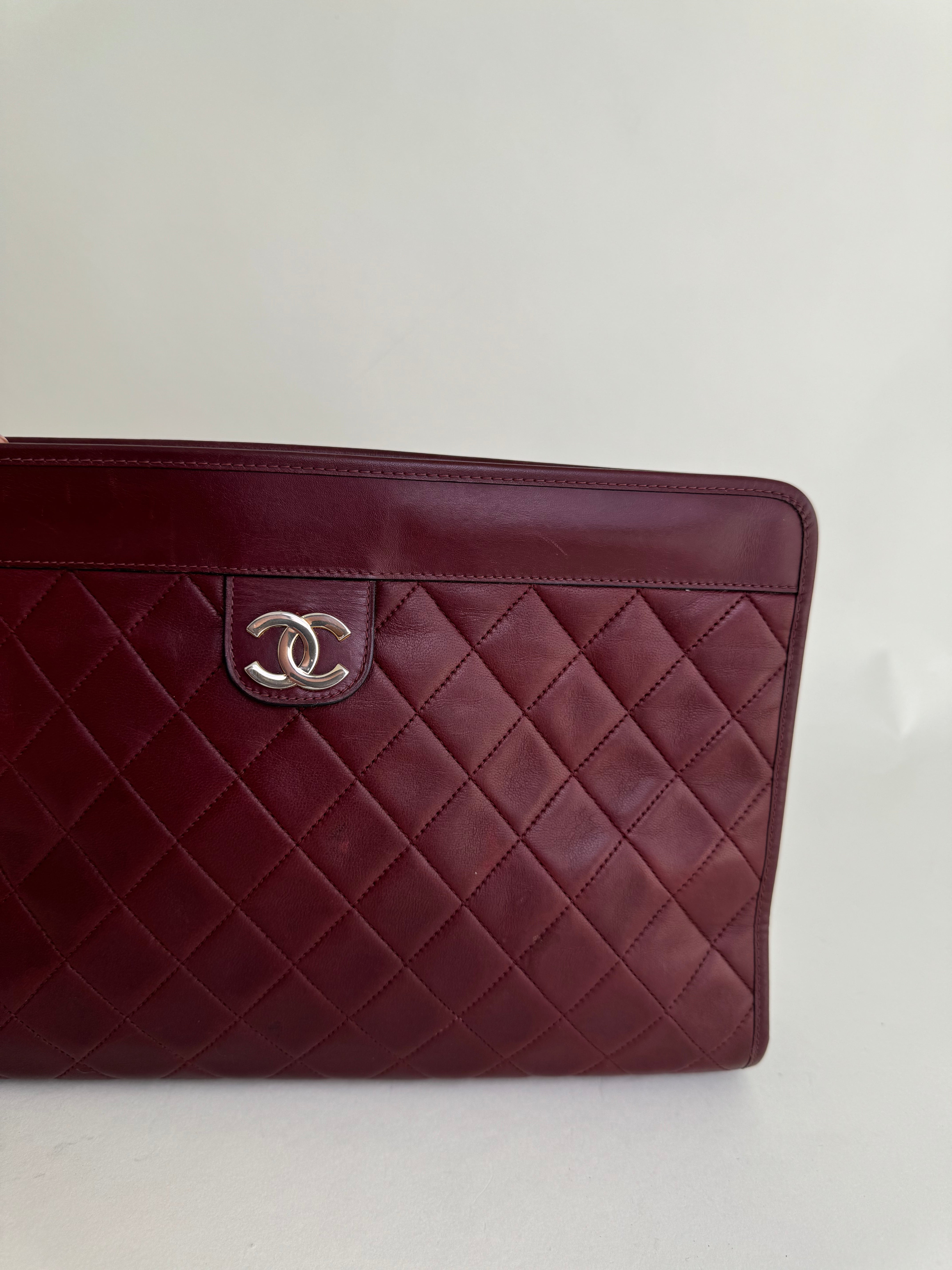 Chanel Clutch Burgundy