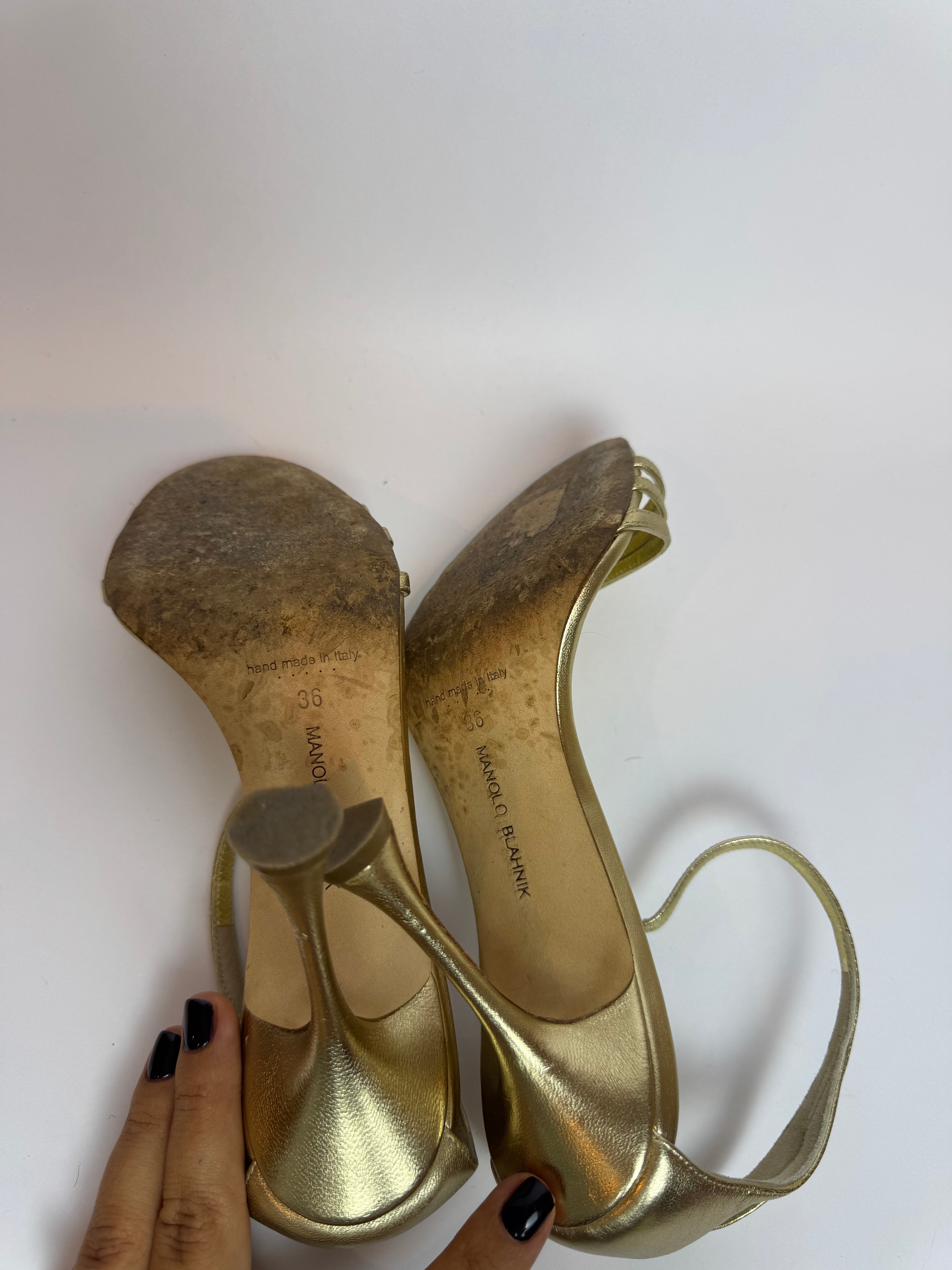 Manolo Blahnik Gold Metallic Heels - 36