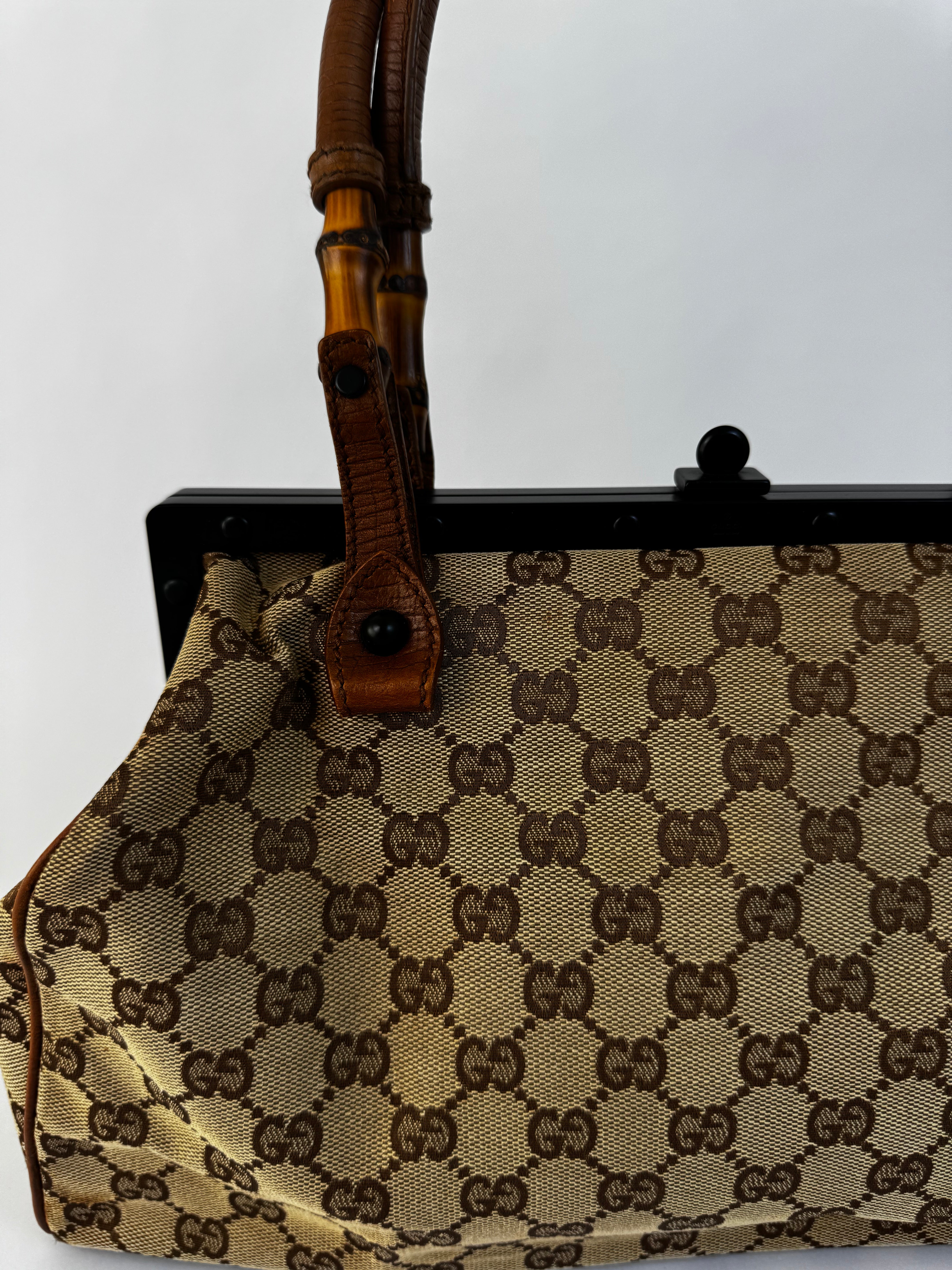 Gucci Vintage GG Supreme Shoulder Bag