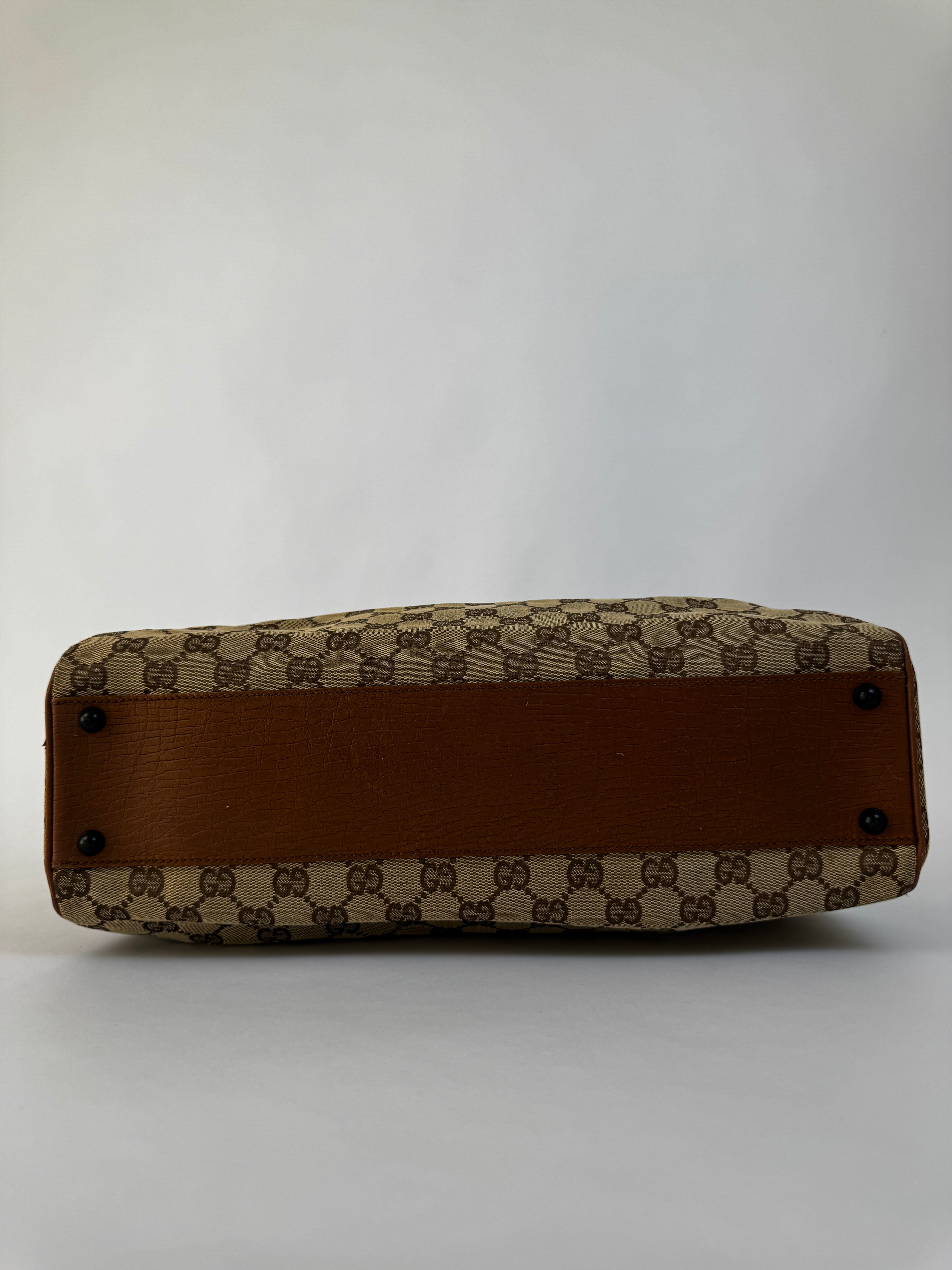 Gucci Vintage GG Supreme Shoulder Bag