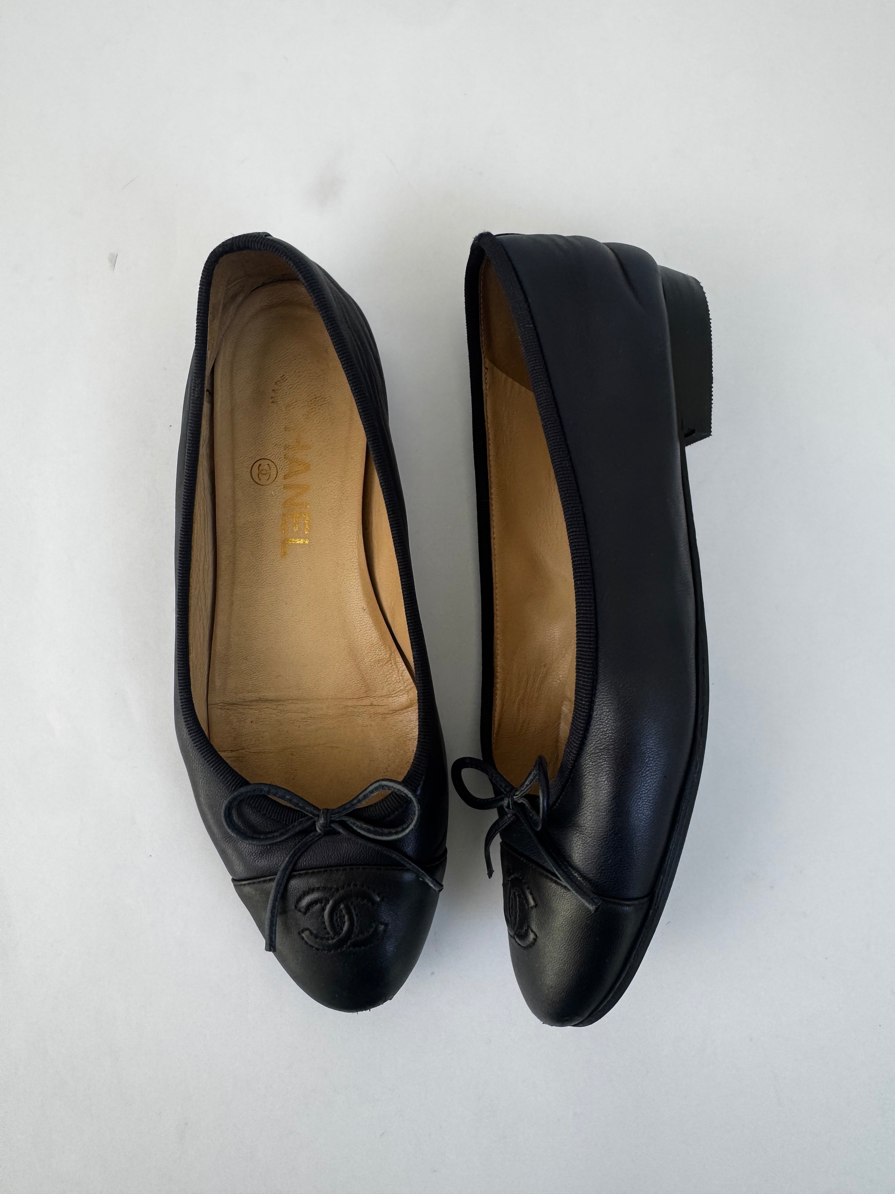 Chanel Leather Ballet Flats - 37