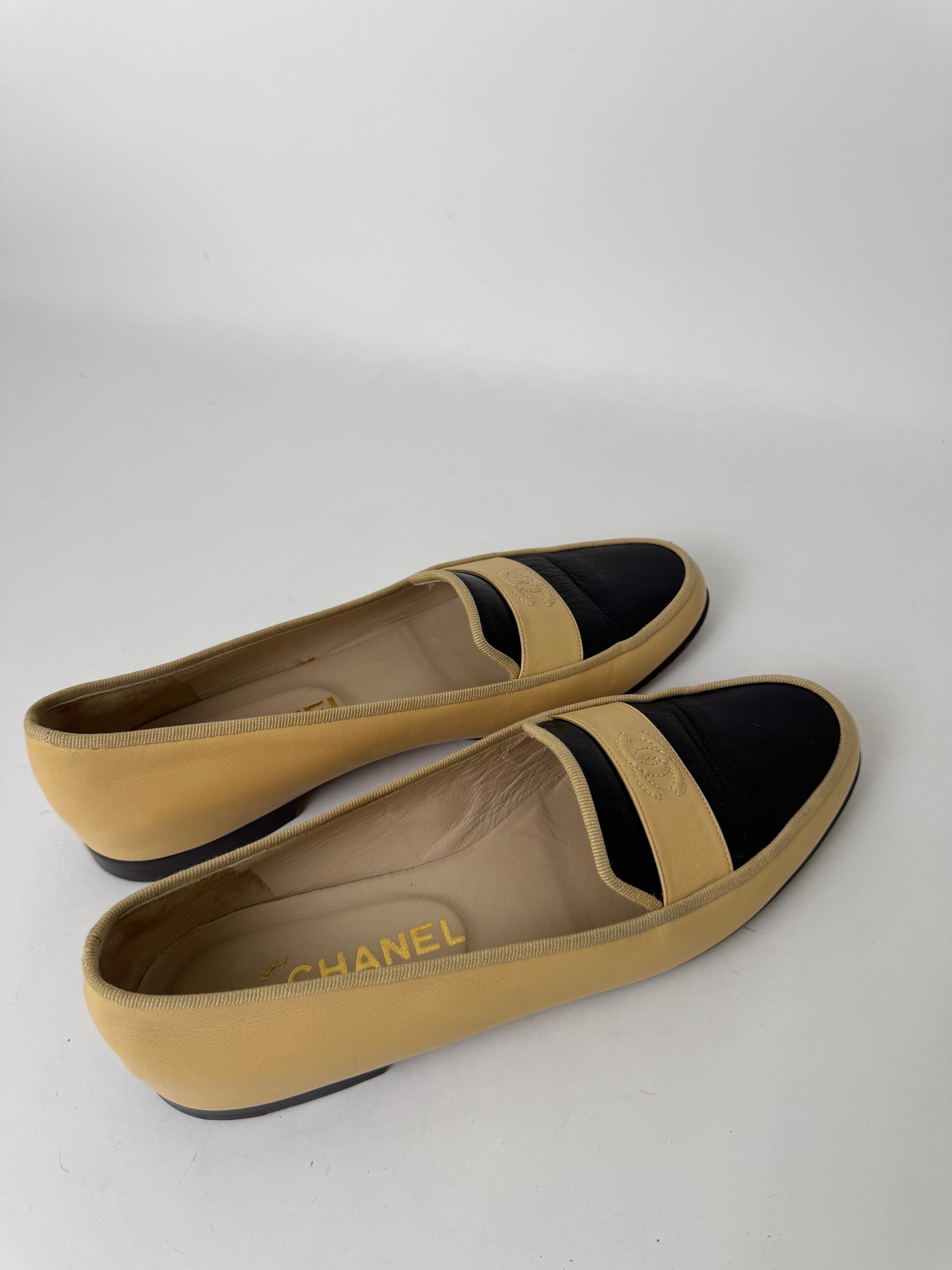 Chanel Vintage Leather Loafers 39