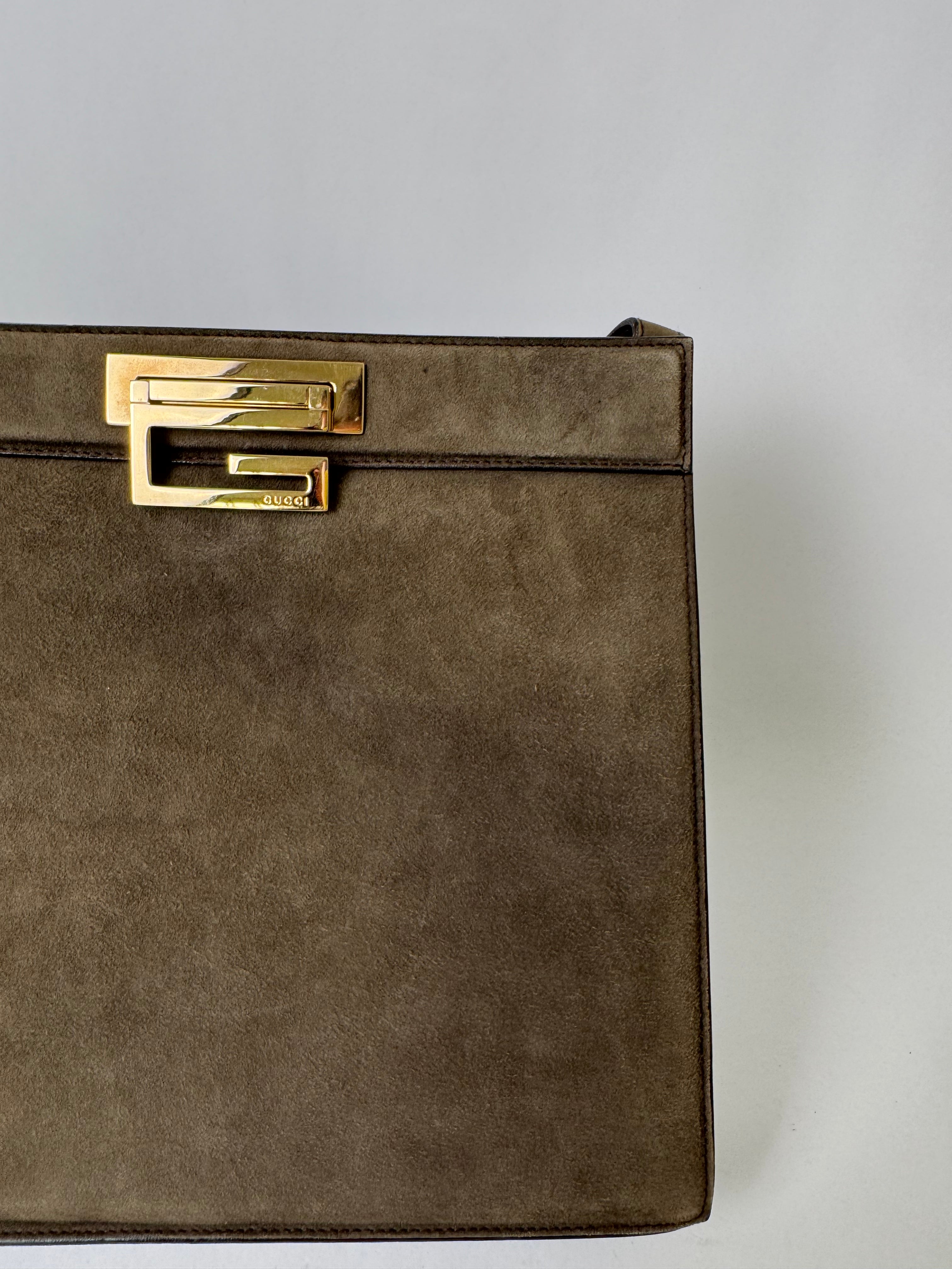 Gucci Signature Shoulder Bag