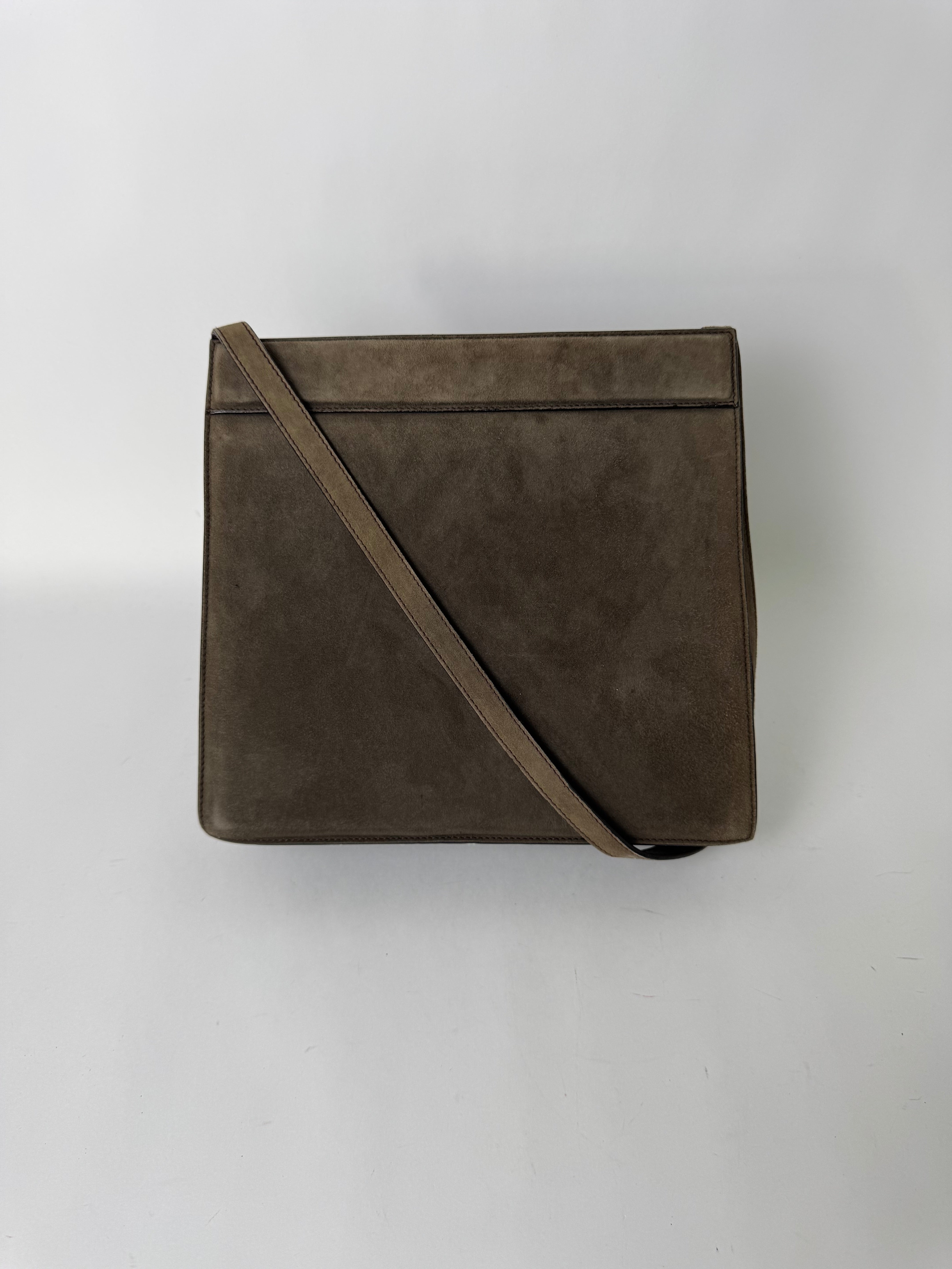 Gucci Signature Shoulder Bag