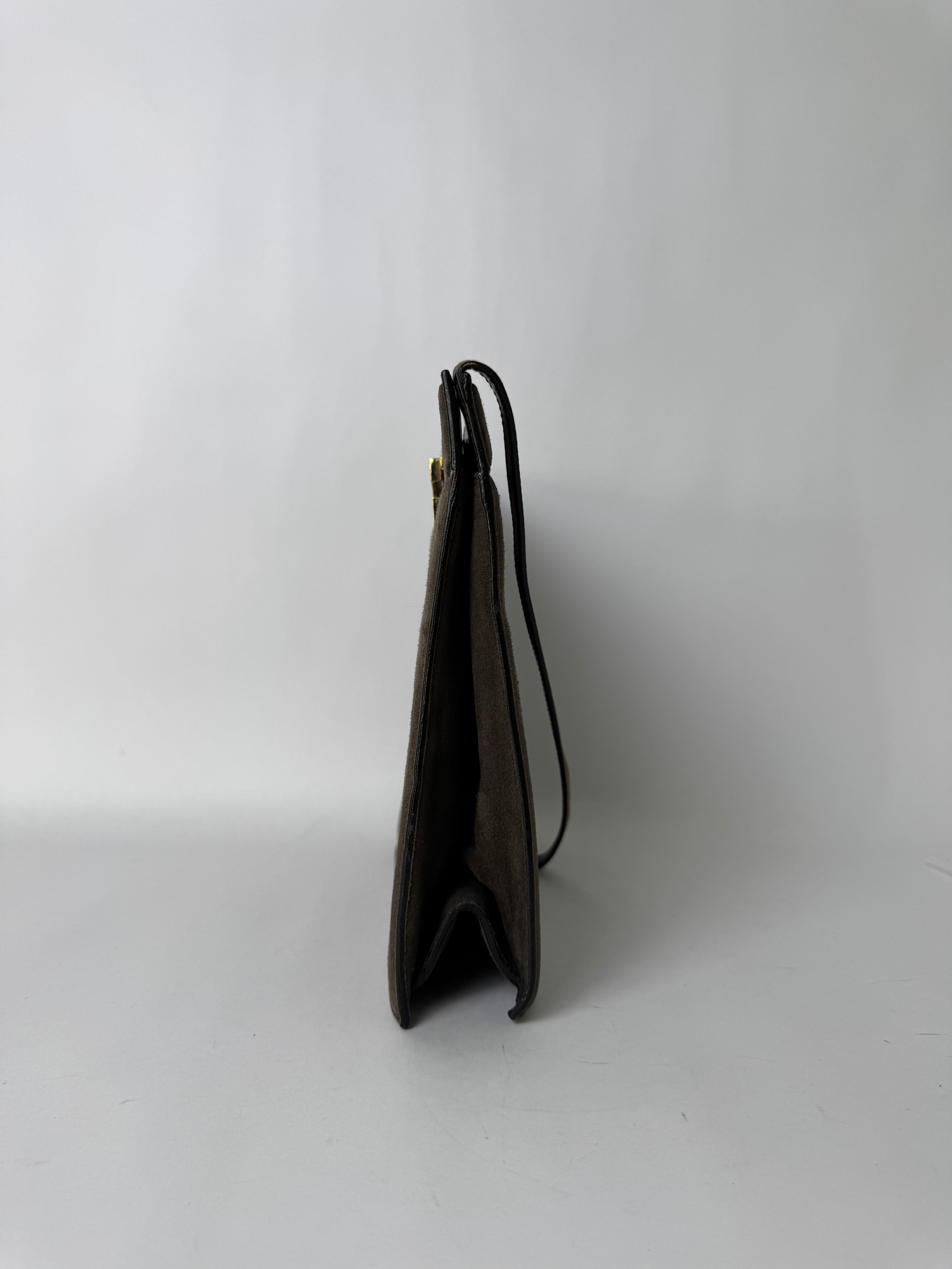 Gucci Signature Shoulder Bag