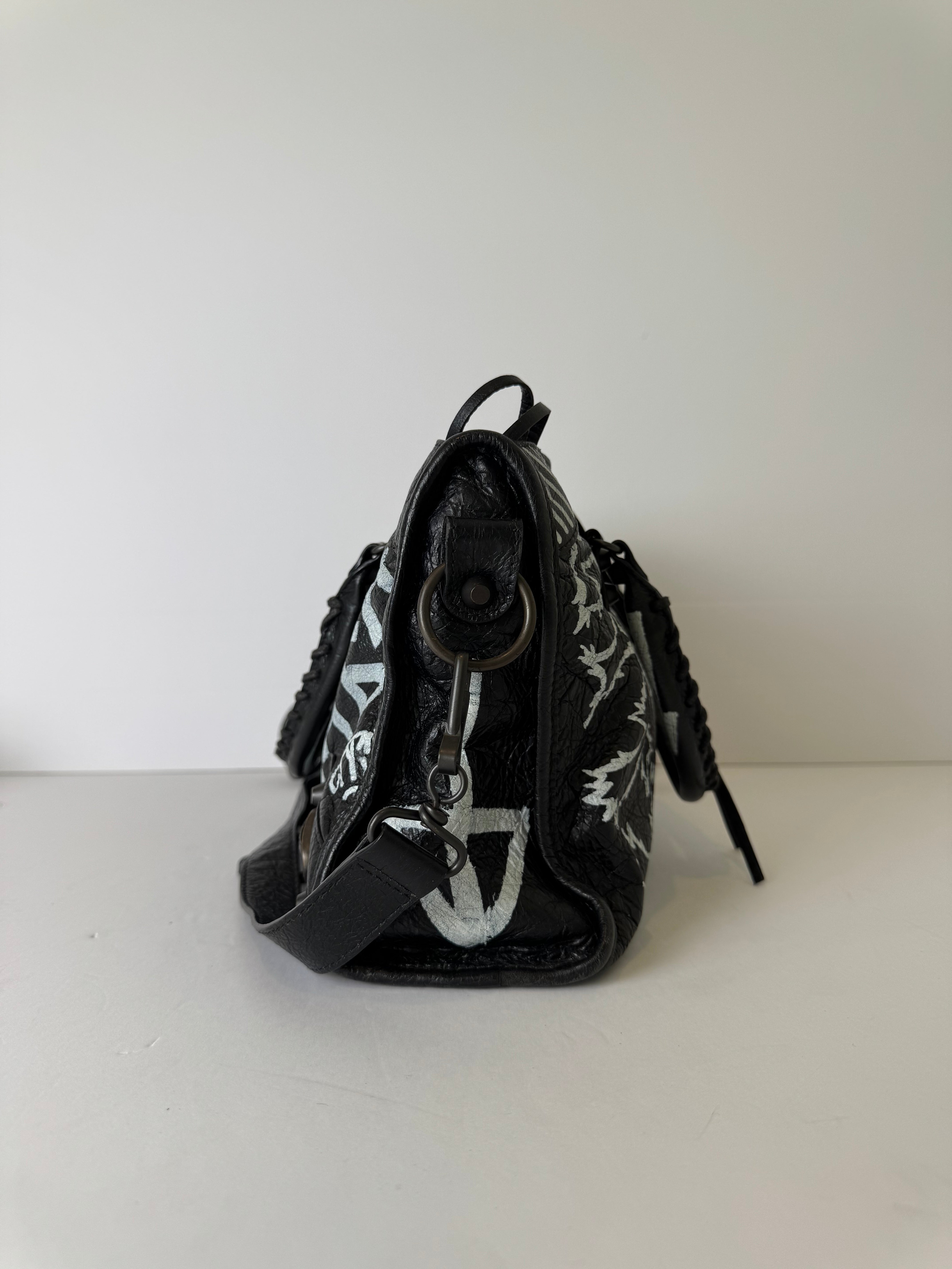 BALENCIAGA ボディバッグ ブラック グラフィティ Balenciaga Graffiti City Bag