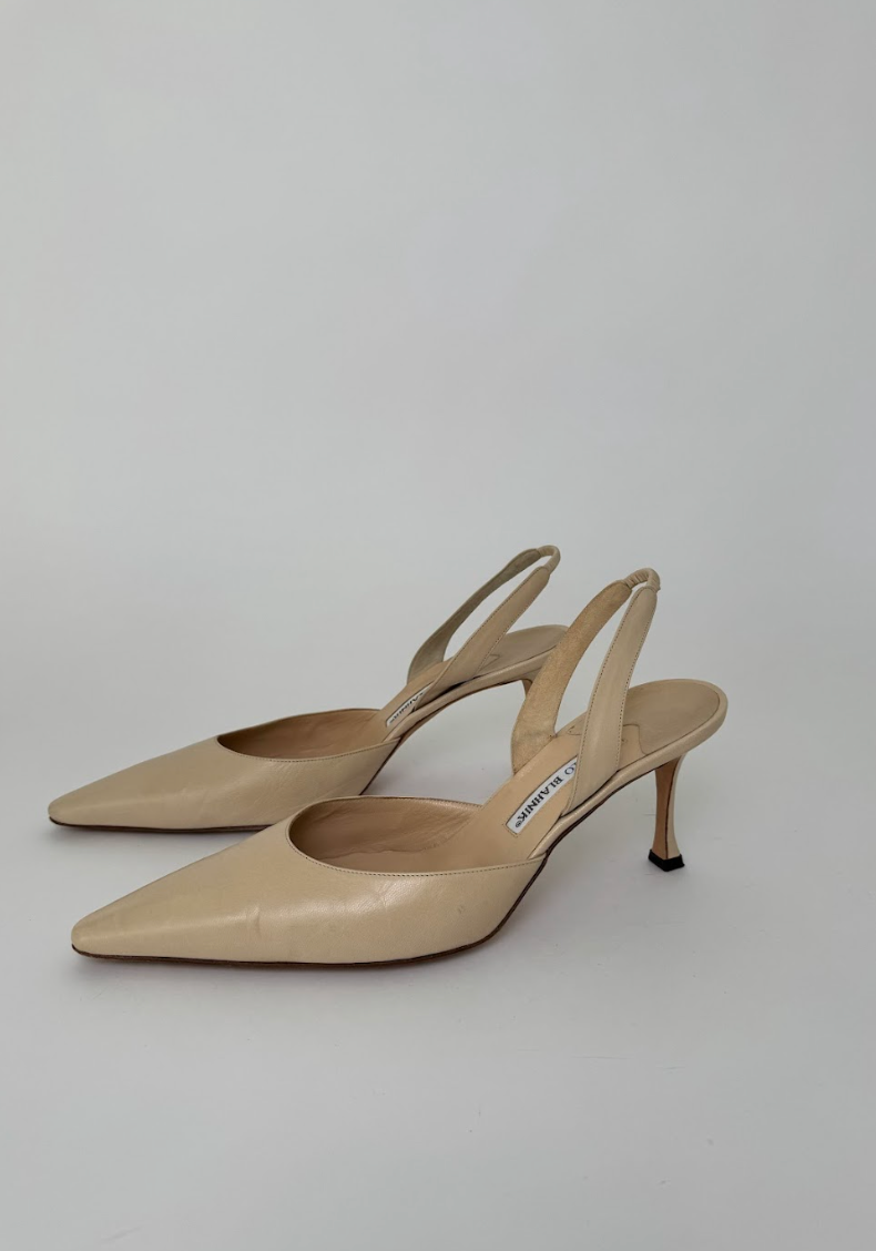 Manolo Blahnik Beige Slingbacks 41