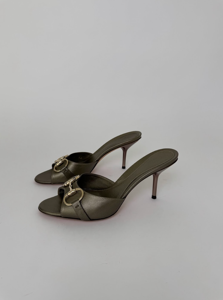 Gucci Horsebit Metallic Silver Heels 37