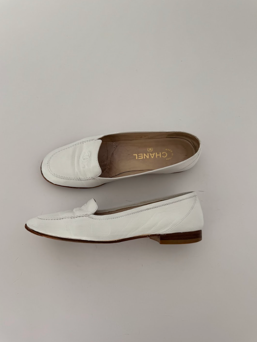 Chanel White Leather Loafers 37