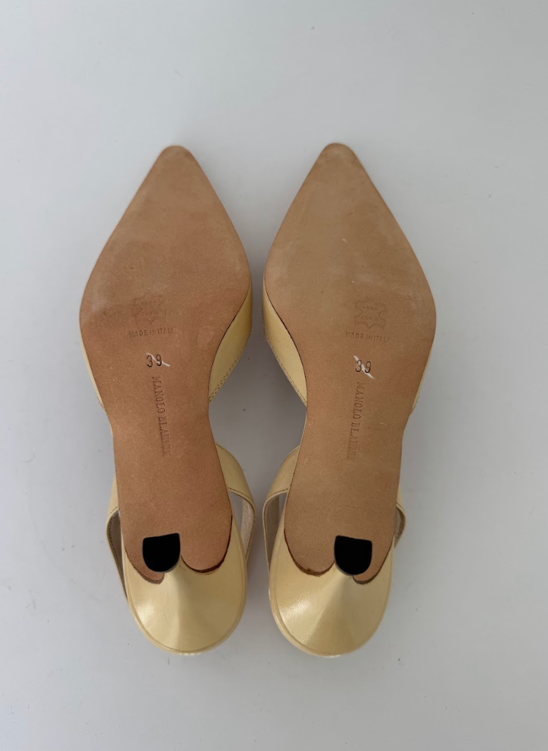 Manolo Blahnik Cream Slingbacks 39 New