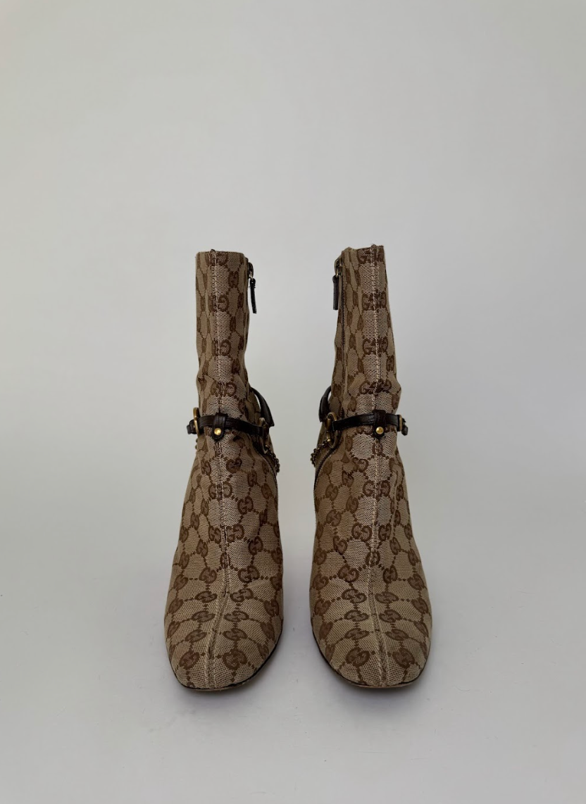 Gucci Horsebit Chain Ankle Boots 40