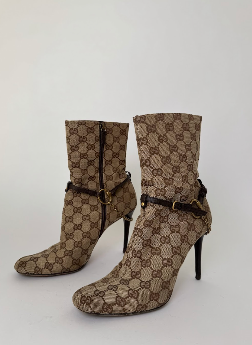 Gucci Horsebit Chain Ankle Boots 40